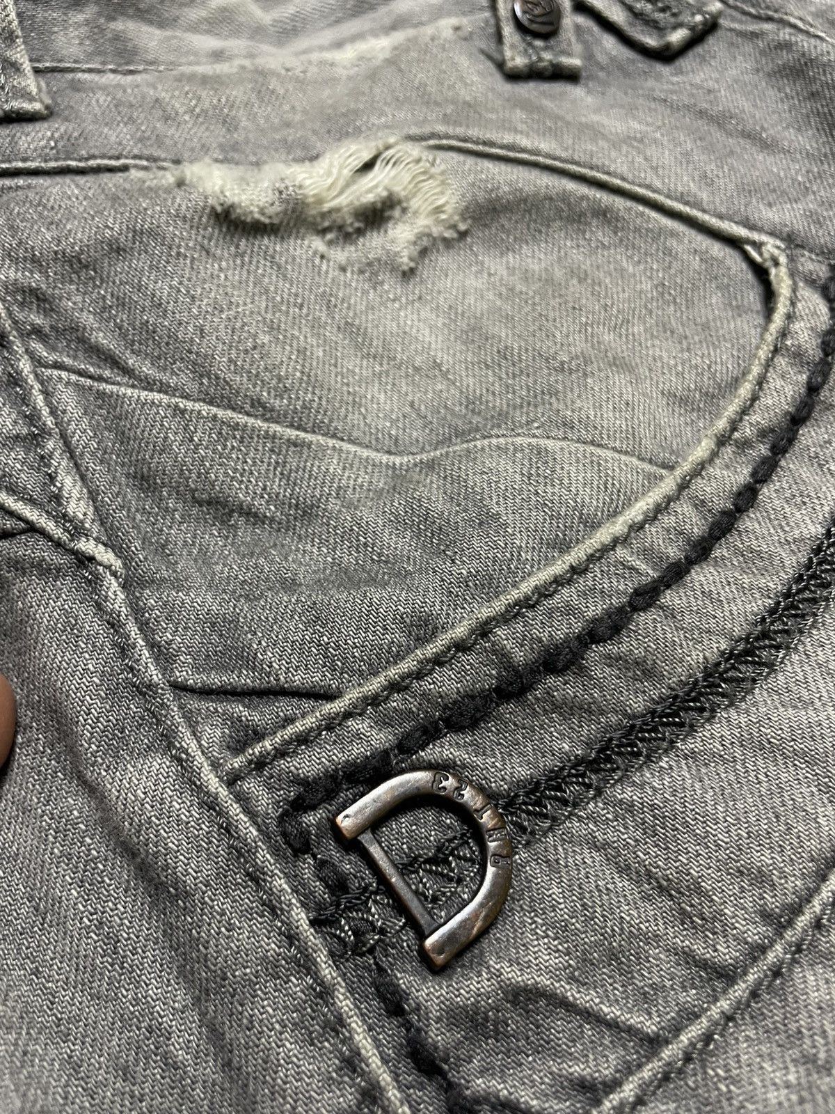 If Six Was Nine RNT23 Skull Destroyed glam denim w/ twisted seams & raw edge Size US 36 / EU 52 - 8 Thumbnail