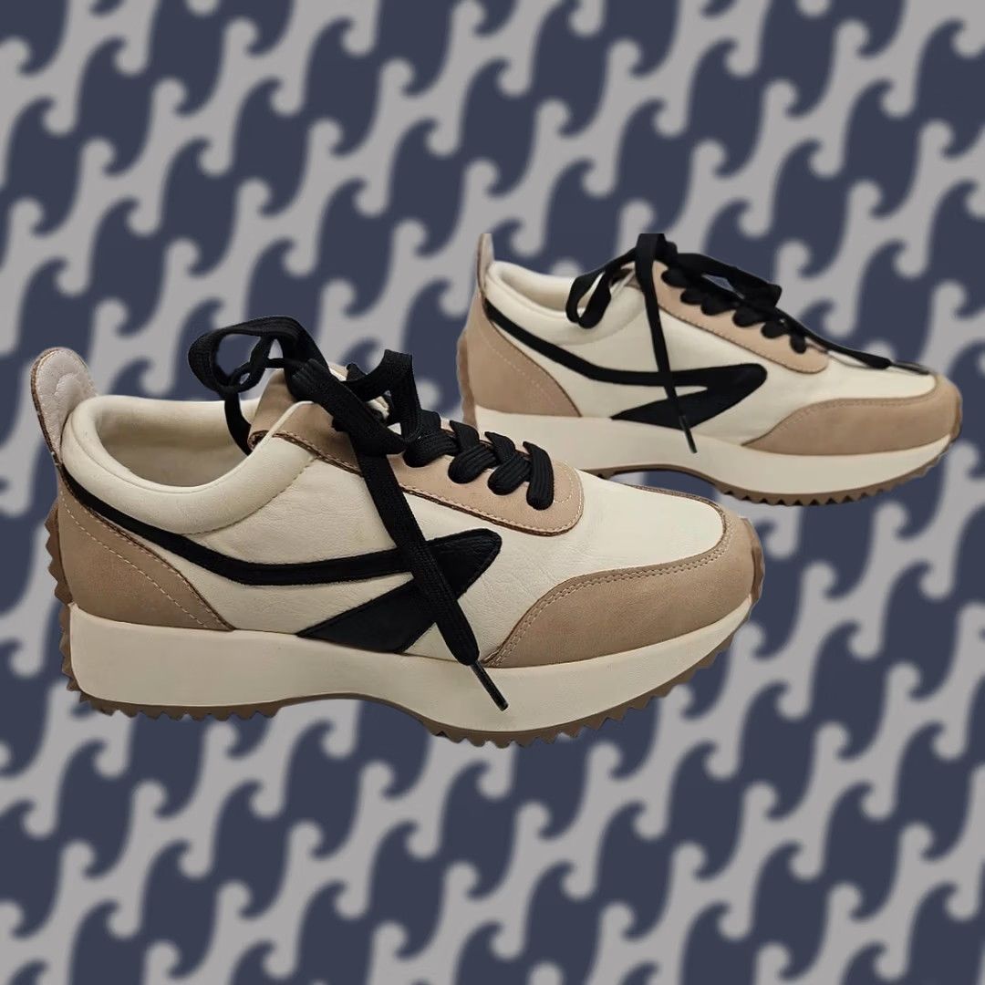 Dolce Vita VINTAGE Dolce Vita BYNX Platform Sneakers Women 6.5 Beige Tan Black Retro Trainer Sneaker Lace Up Platform Womens Size US 7 / IT 37 - 1 Thumbnail