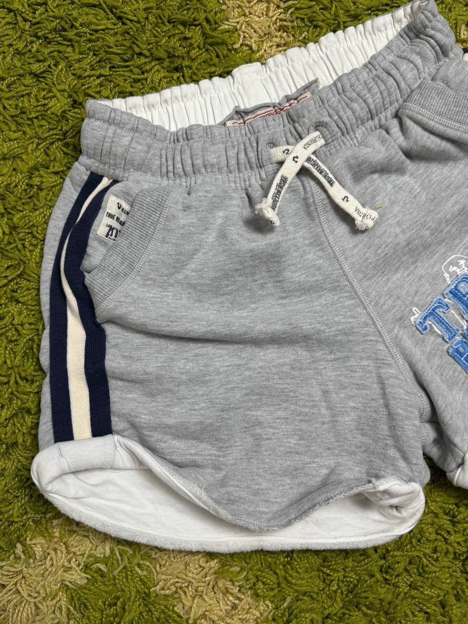 True Religion × Vintage RARE True Religion vintage shorts women embroidery Size 34" / US 12 / IT 48 - 3 Thumbnail