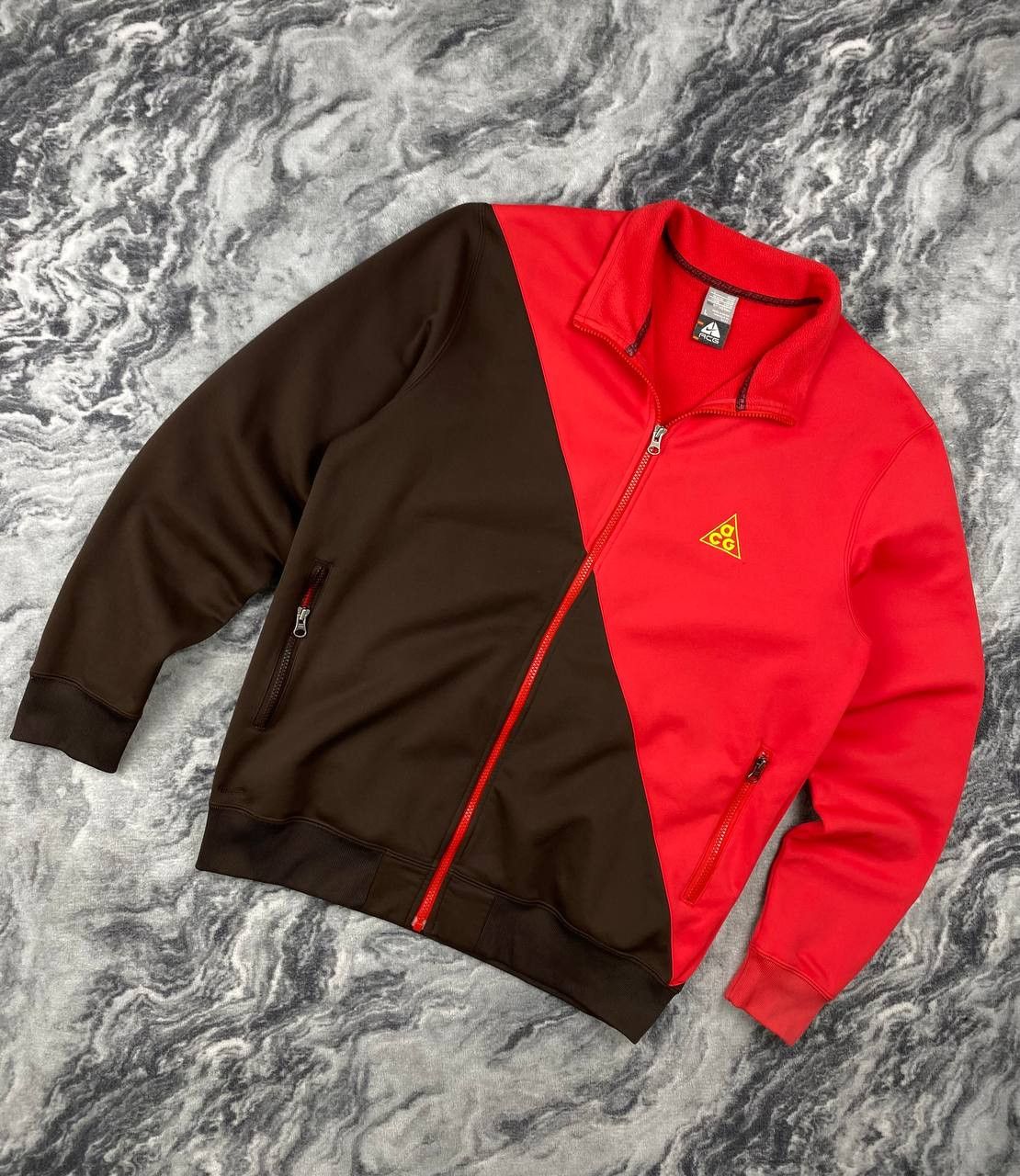 Nike ACG Vintage Nike ACG Track Top Jacket Men Size L Red Size US L / EU 52-54 / 3 - 1 Thumbnail