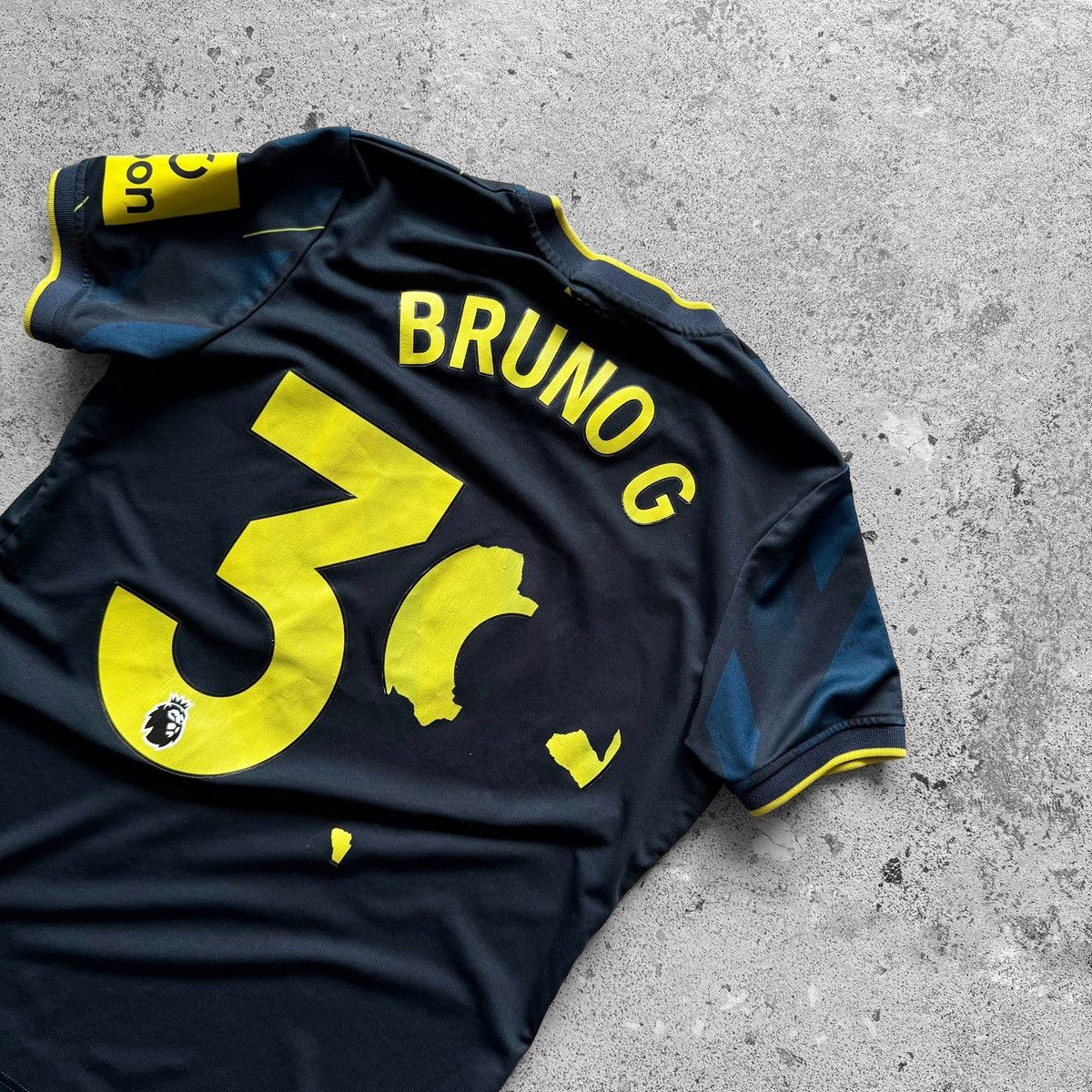 Castore Castore Newcastle United Bruno G 39 Away Shirt Soccer Jersey Size US S / EU 44-46 / 1 - 4 Thumbnail