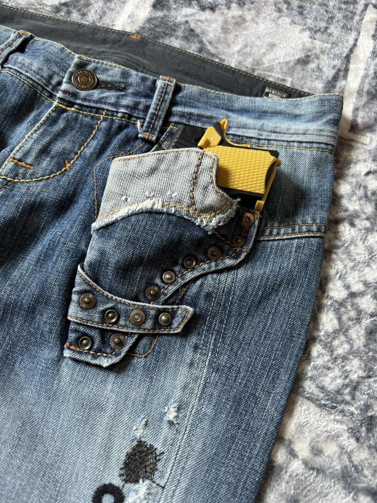 Hysteric Glamour × Japanese Brand Bartack Japan Asymmetrical Revolver Gun Pocket Jeans Size US 28 / EU 44 - 4 Thumbnail