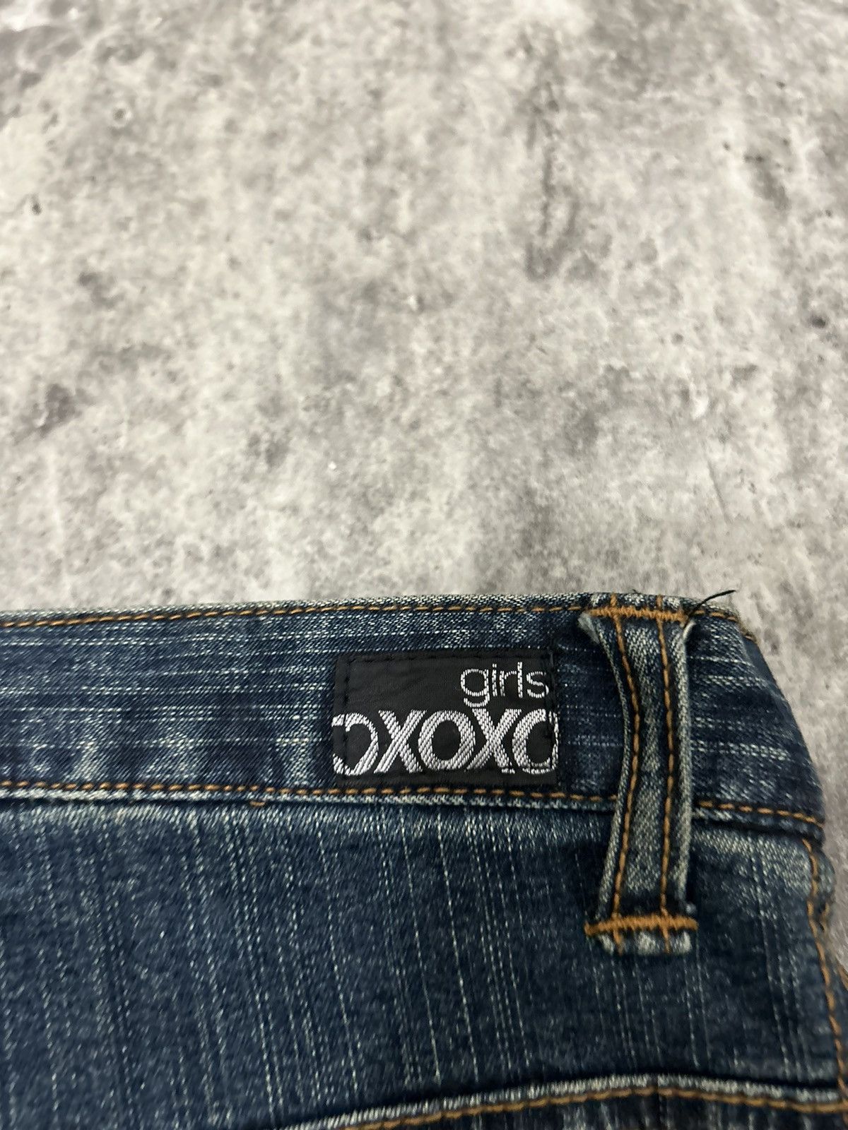 If Six Was Nine × Le Grande Bleu (L.G.B.) × Tornado Mart Xoxo Love Girls Side Straps Flare Cropped Jeans Size 27" / US 4 / IT 40 - 13 Thumbnail