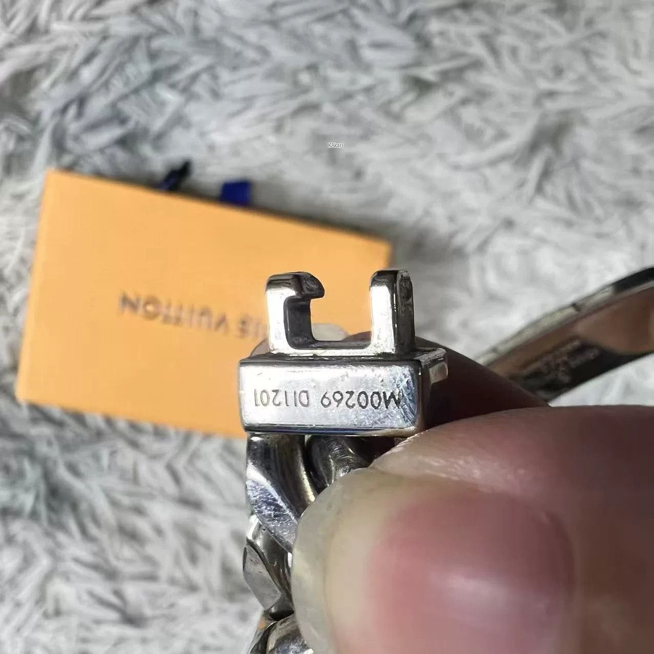 Louis Vuitton Louis Vuitton Cuban Link Bracelet Size ONE SIZE - 4 Thumbnail