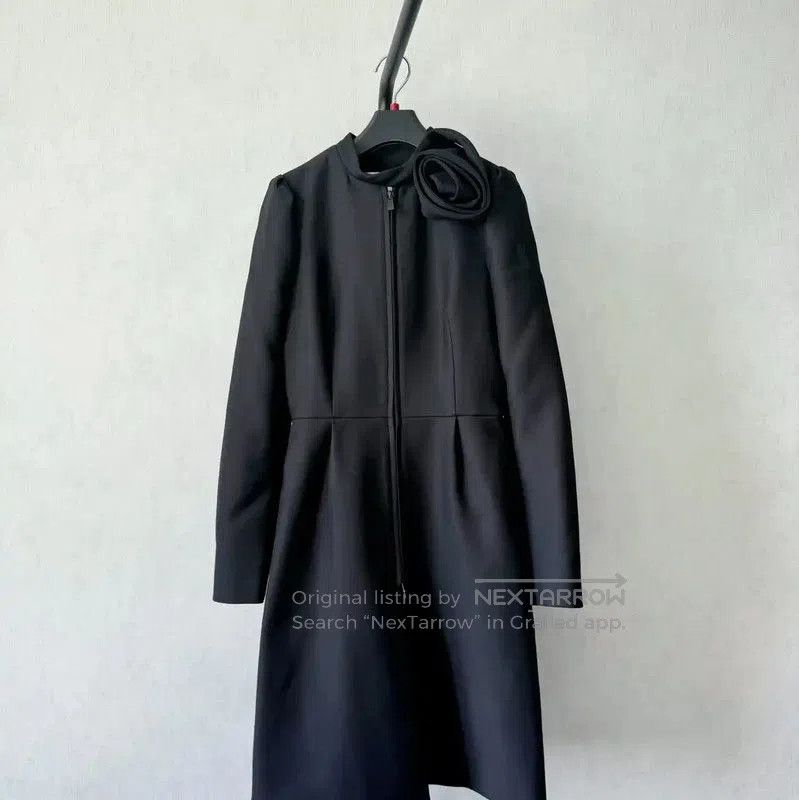 Valentino Valentino Women's Black Wool Mid-Length Coat . Size S / US 4 / IT 40 - 1 Thumbnail