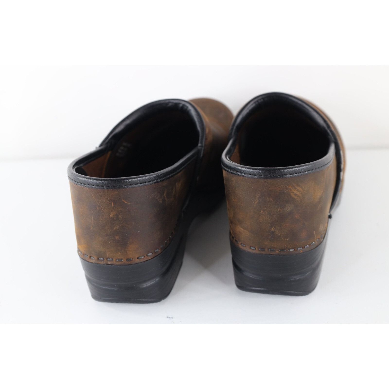 Dansko Dansko Distressed Leather Chunky Mule Clogs Shoes Size US 10 / IT 40 - 8 Thumbnail