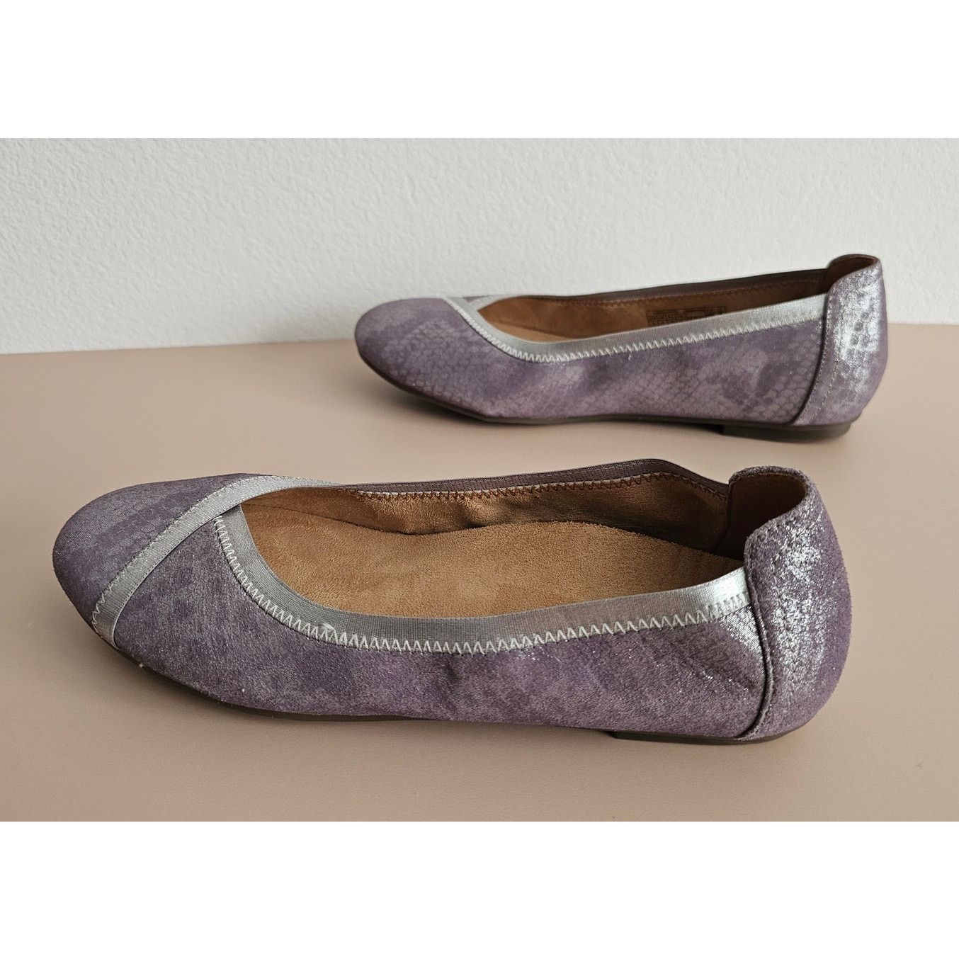 Vionic VIONIC Leather Caroll Purple Ballet Flats w/Arch Support 8 Size US 8 / IT 38 - 5 Thumbnail