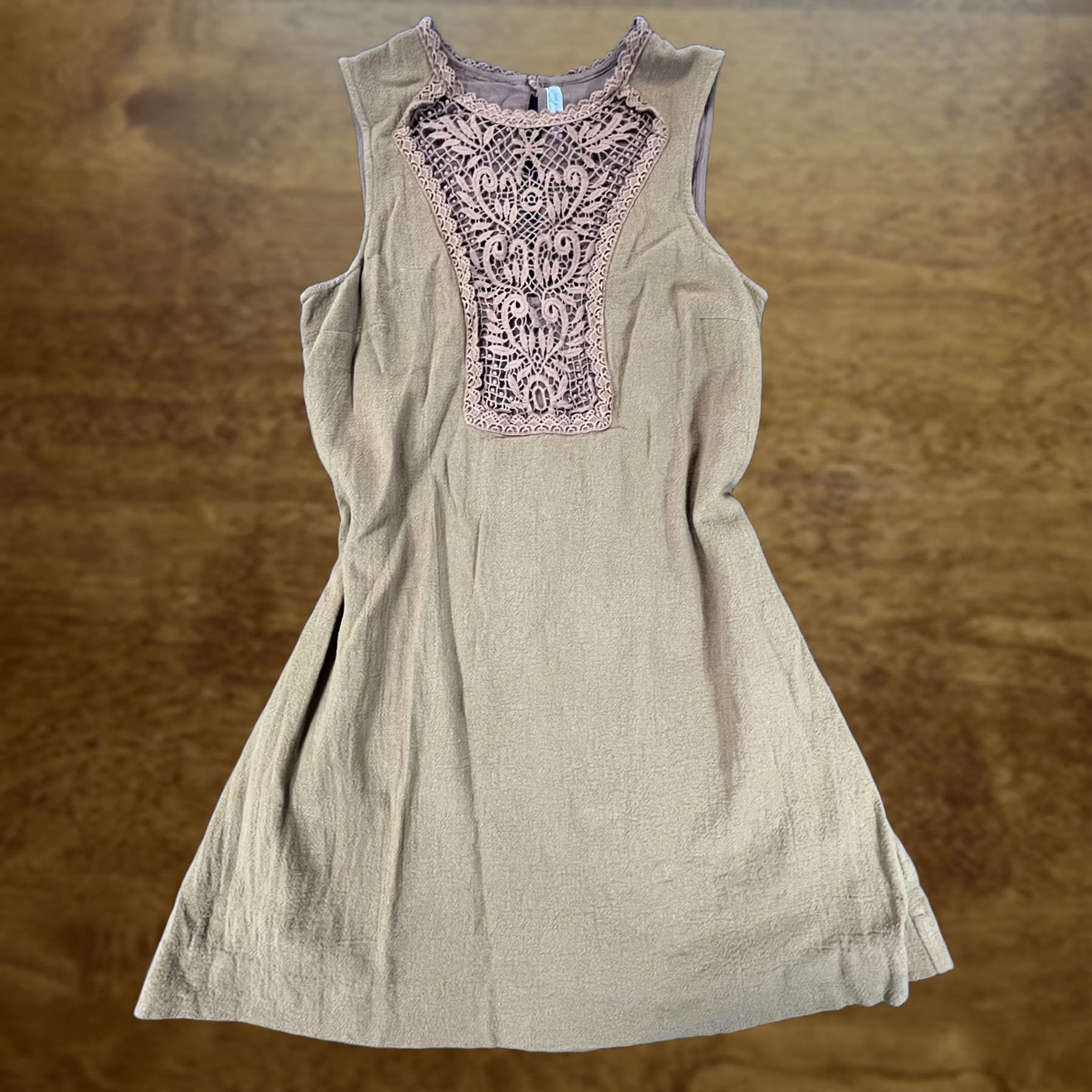 Free People VINTAGE? No — Free People Dress Womens Small Brown Sleeveless Crochet Boho Tunic Top Casual Size S / US 4 / IT 40 - 1 Thumbnail