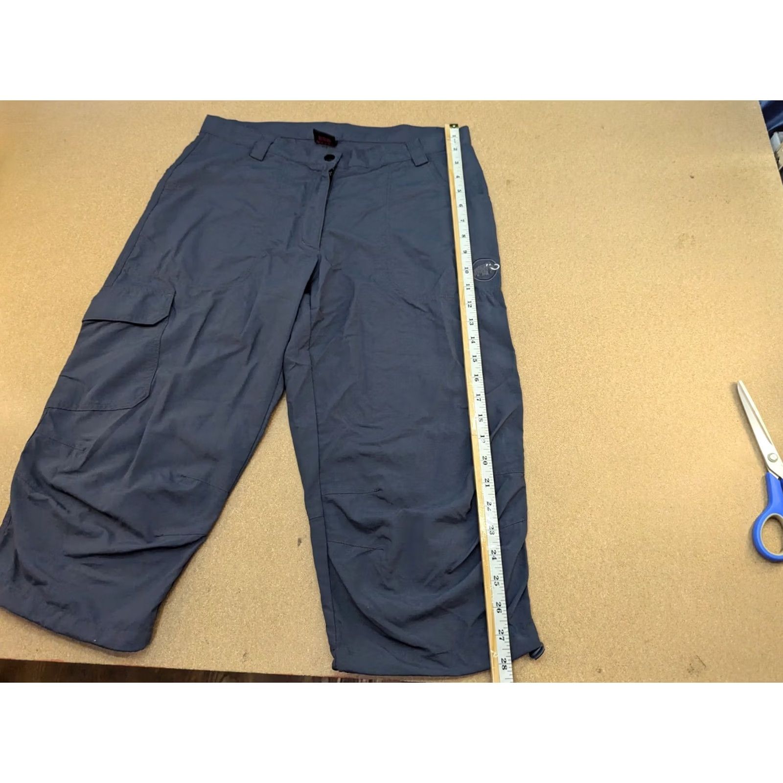 Mammut MAMMUT Womens Hiking 7/8 Pants Size 42 Gray Trekking Pockets Outdoor Ladies Pants Women Gray 42 Pockets Hiking 7/8 Khakis Mens? Size 28" / US 6 / IT 42 - 6 Thumbnail