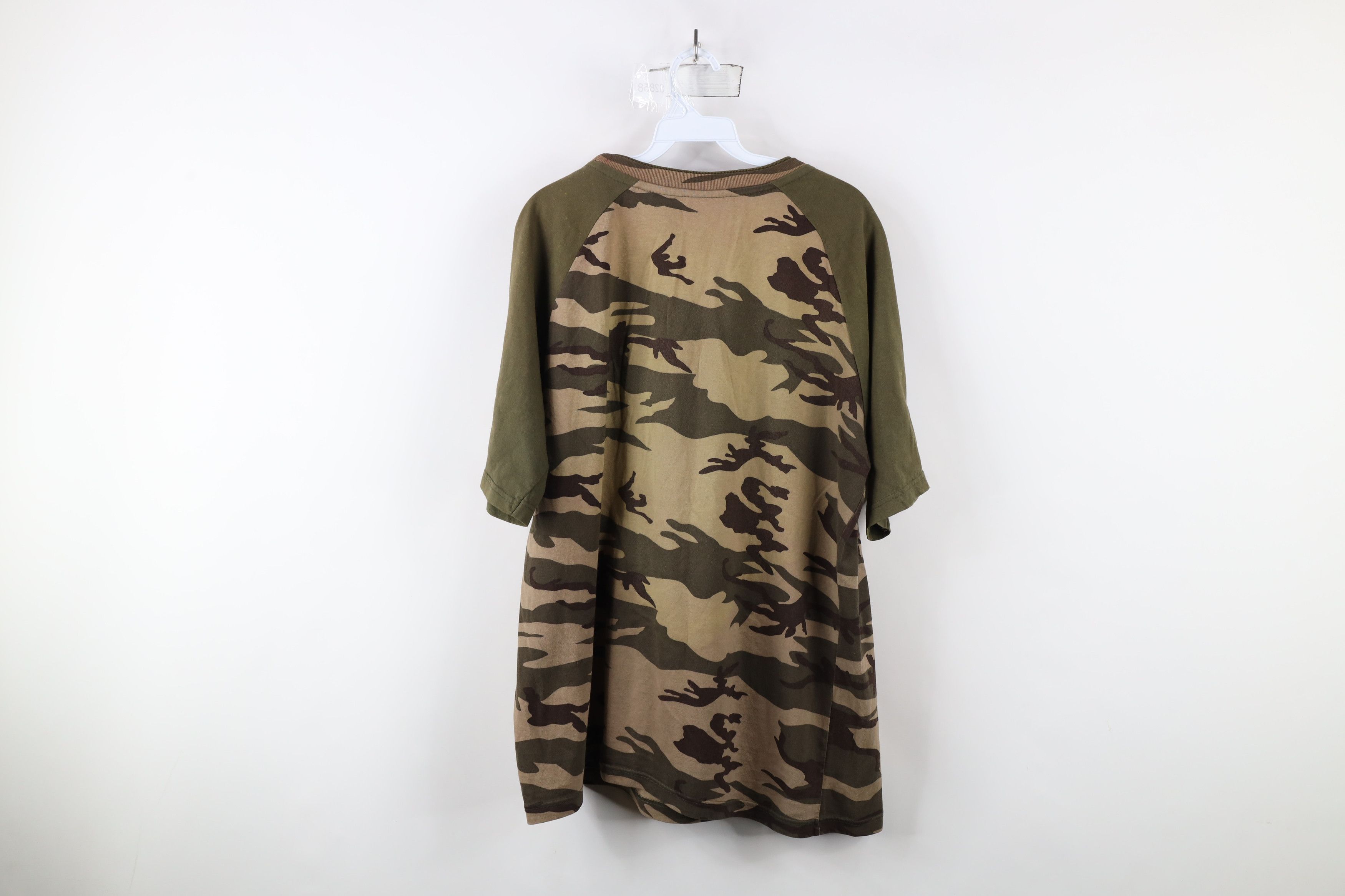 Vintage Vintage 90s Streetwear Camouflage Short Sleeve T-Shirt Size US L / EU 52-54 / 3 - 11 Thumbnail
