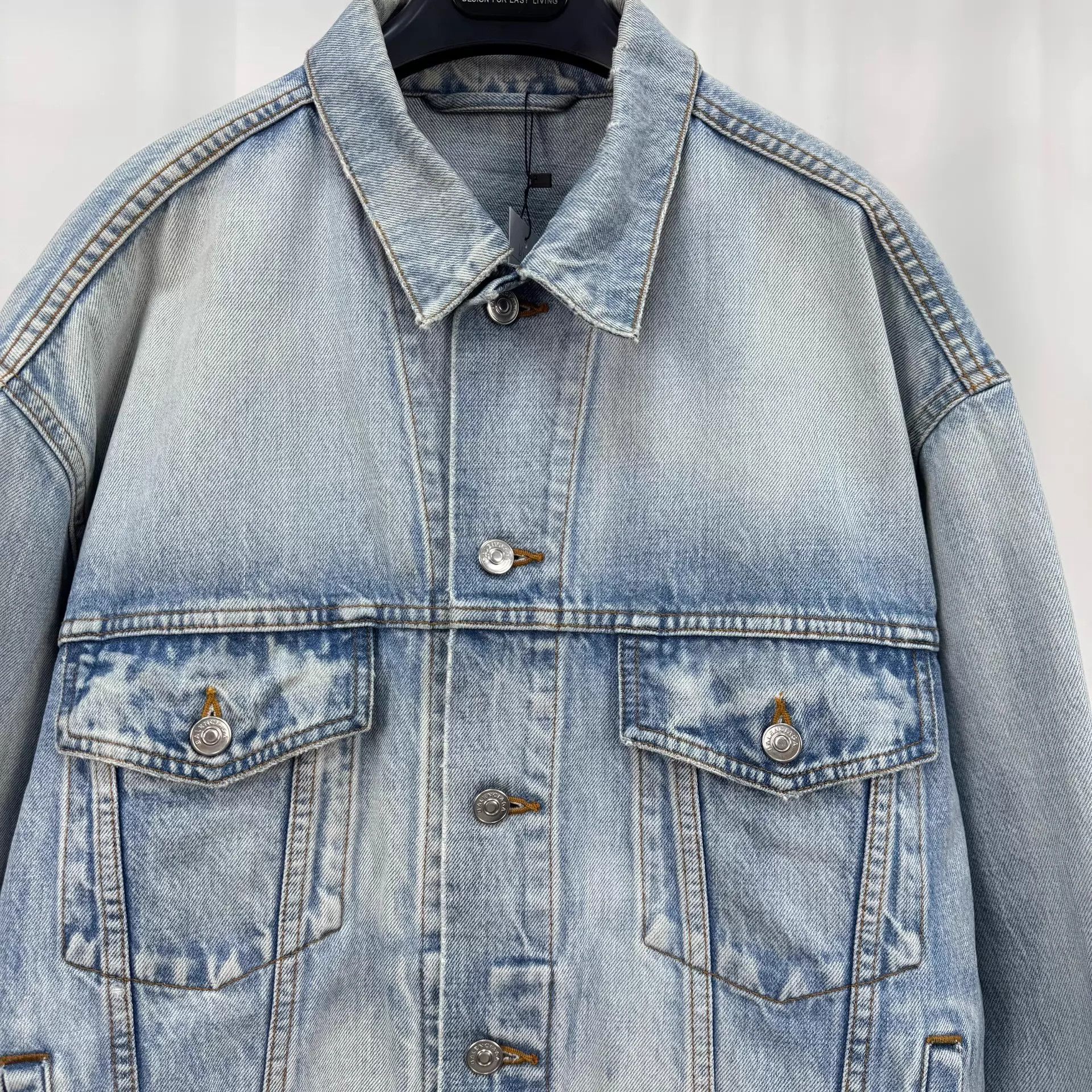 Balenciaga Balenciaga Back Logo Denim Jacket 44 95 New Size US S / EU 44-46 / 1 - 3 Thumbnail