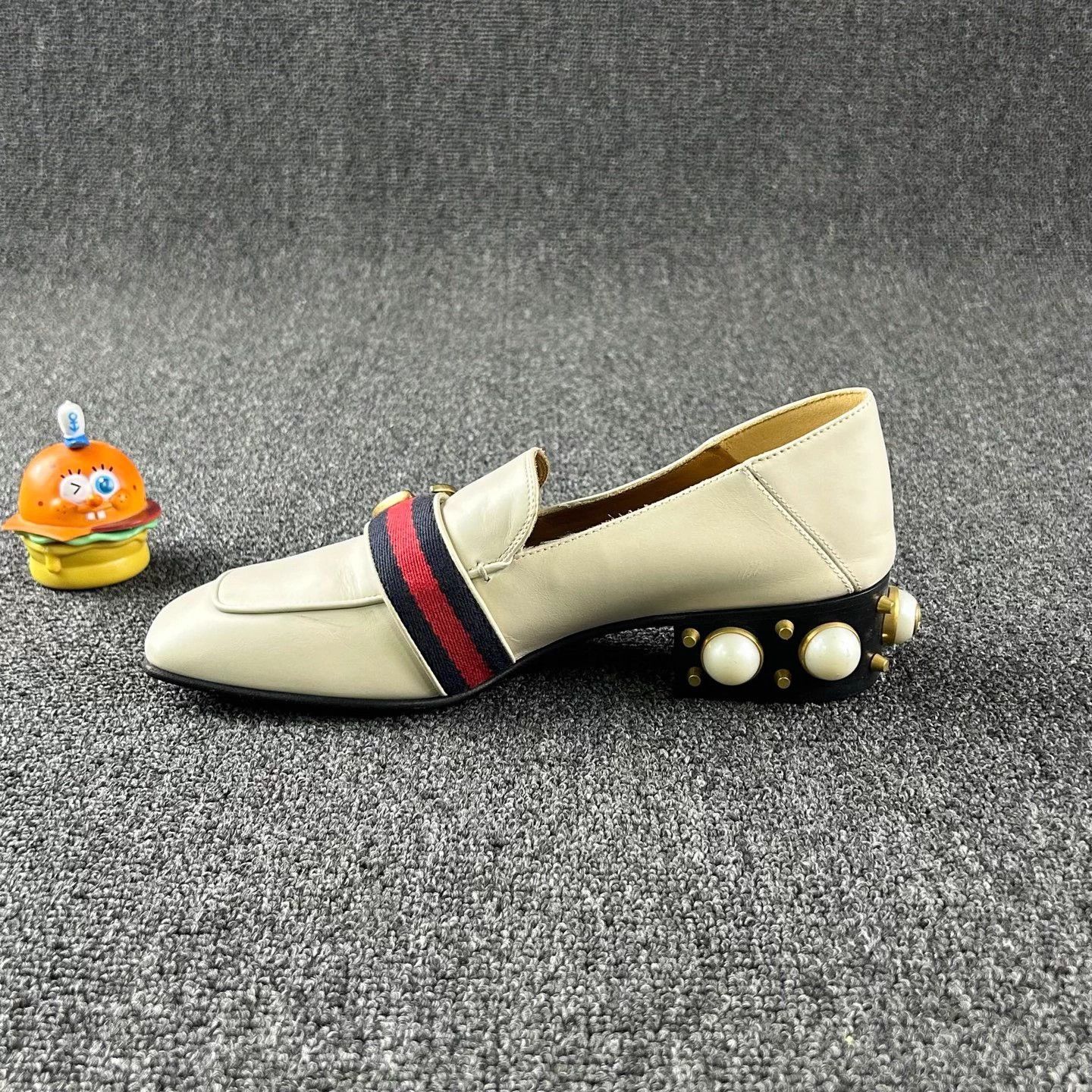 Gucci Gucci White Loafer EUR 36 Double G Pearl Size US 5 / IT 35 - 3 Thumbnail