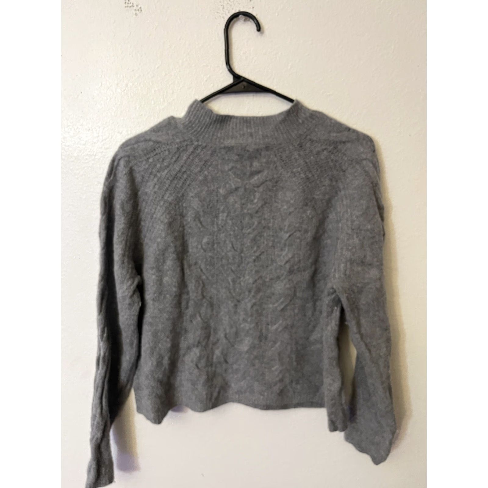 Banana Republic Banana Republic Sweater Long Sleeve Crew Neck Gray L Women Italian Yarn Pullover Knit Shirt (if allowed) Size L / US 10 / IT 46 - 3 Thumbnail