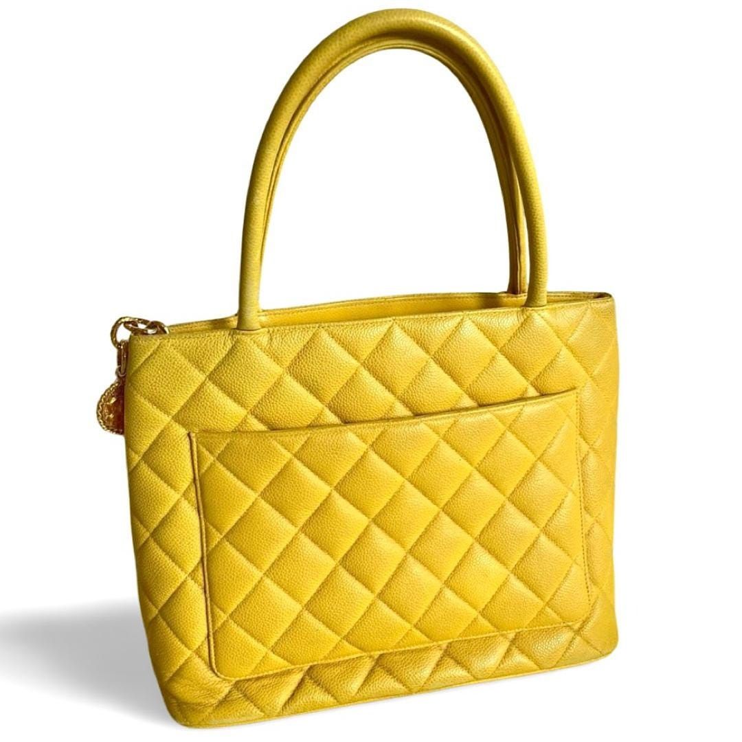 Chanel Vintage CHANEL yellow caviarskin classic tote bag, Medaillon Size ONE SIZE - 2 Thumbnail