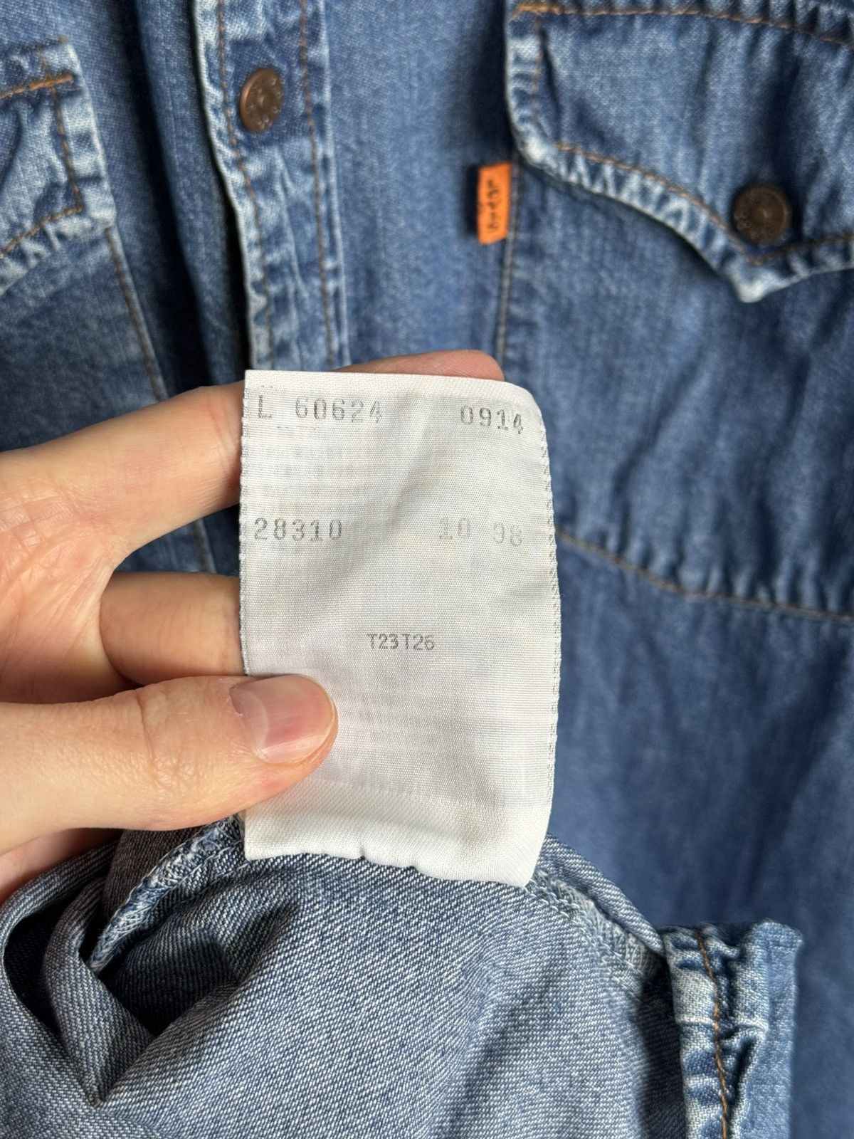 Levi's Vintage Levis denim shirt Size US L / EU 52-54 / 3 - 11 Thumbnail