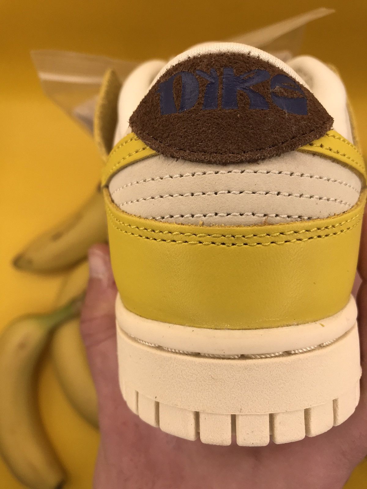 Nike Nike Dunk Low “Banana” Size US 7.5 / IT 37.5 - 6 Thumbnail