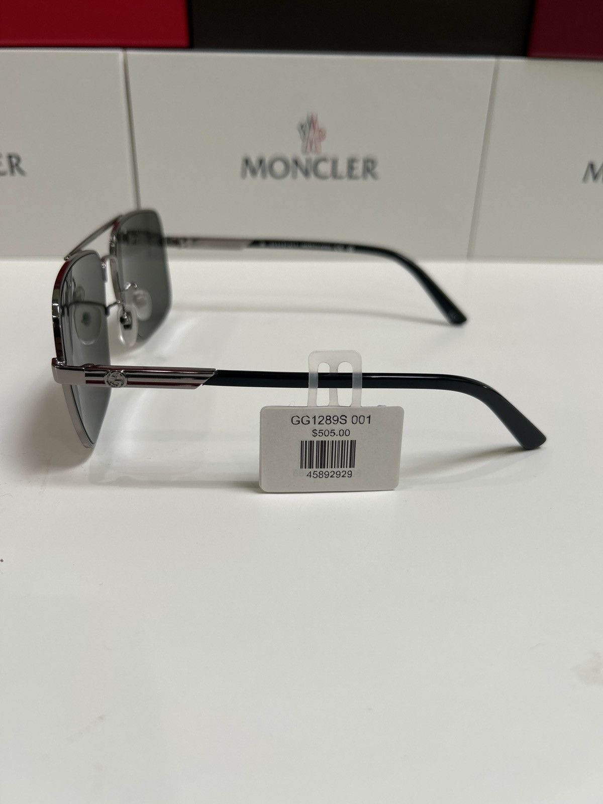 Gucci GUCCI Navigator Sunglasses Size ONE SIZE - 2 Thumbnail