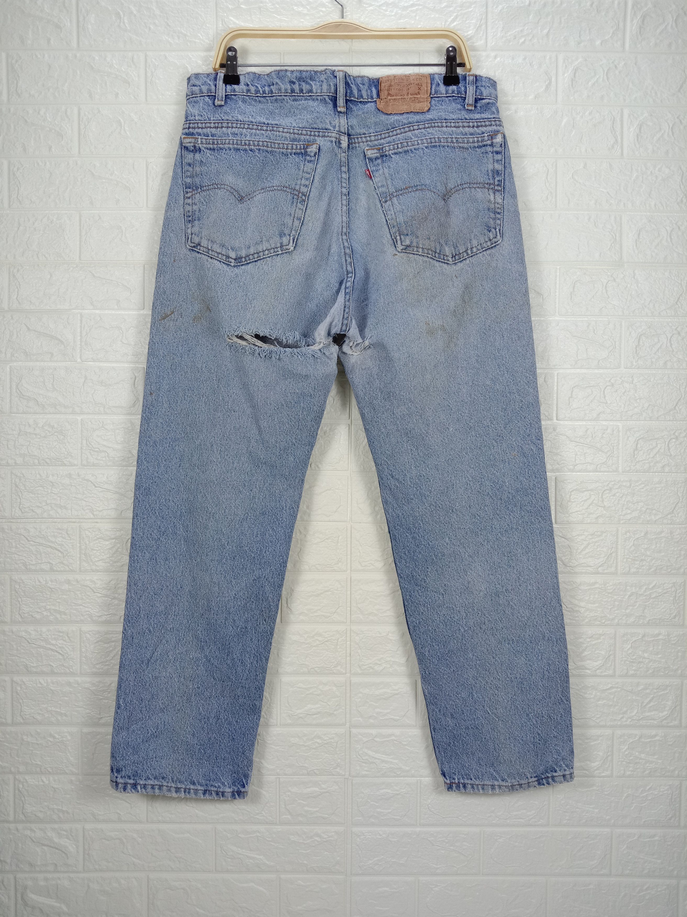 Levi's Vintage 90s Levi's 505 Jeans Faded Blue Distressed Denim Size US 36 / EU 52 - 5 Thumbnail