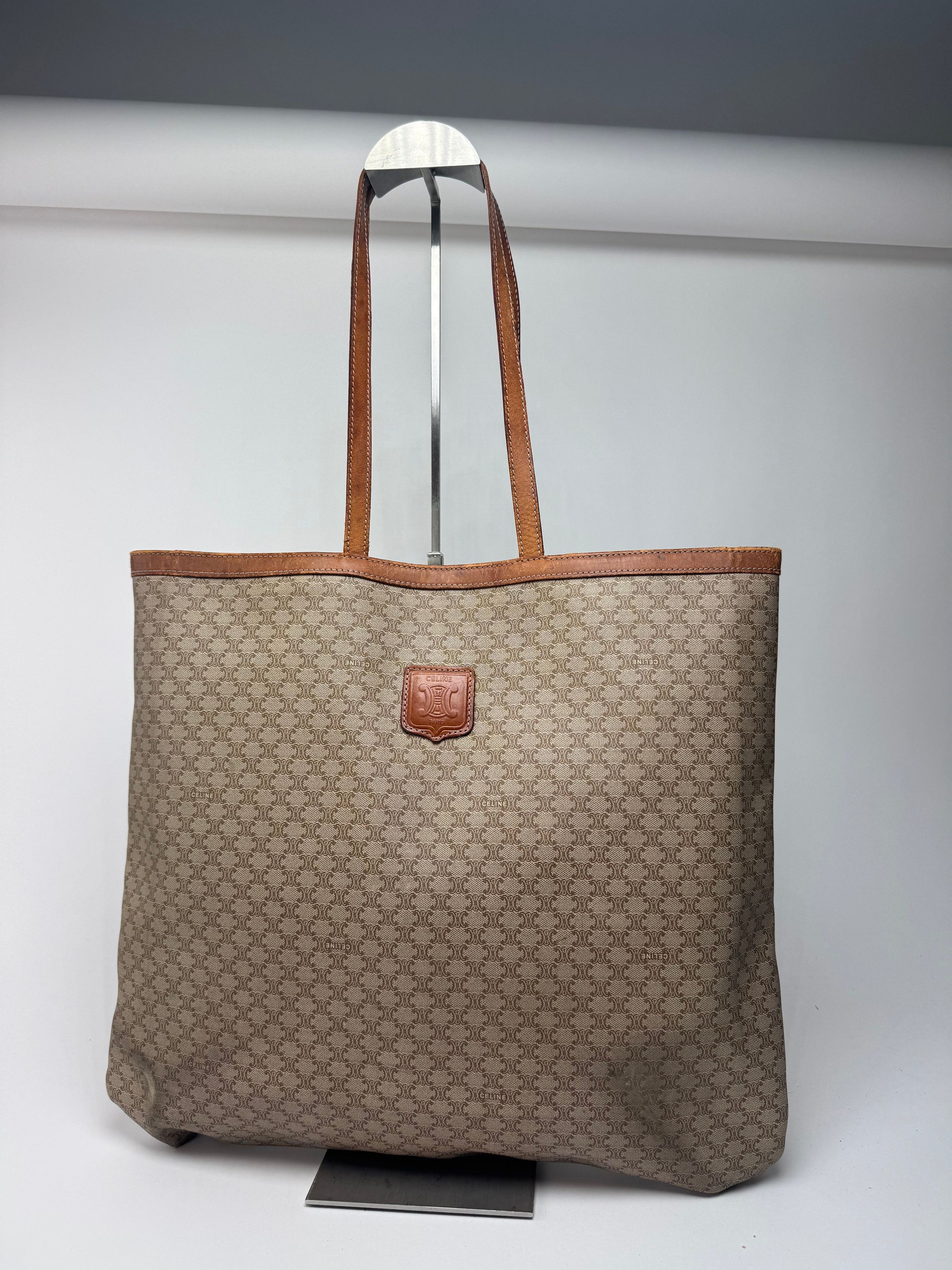 Celine Vintage Triomphe monogram leather big bag beige brown Size ONE SIZE - 1 Thumbnail