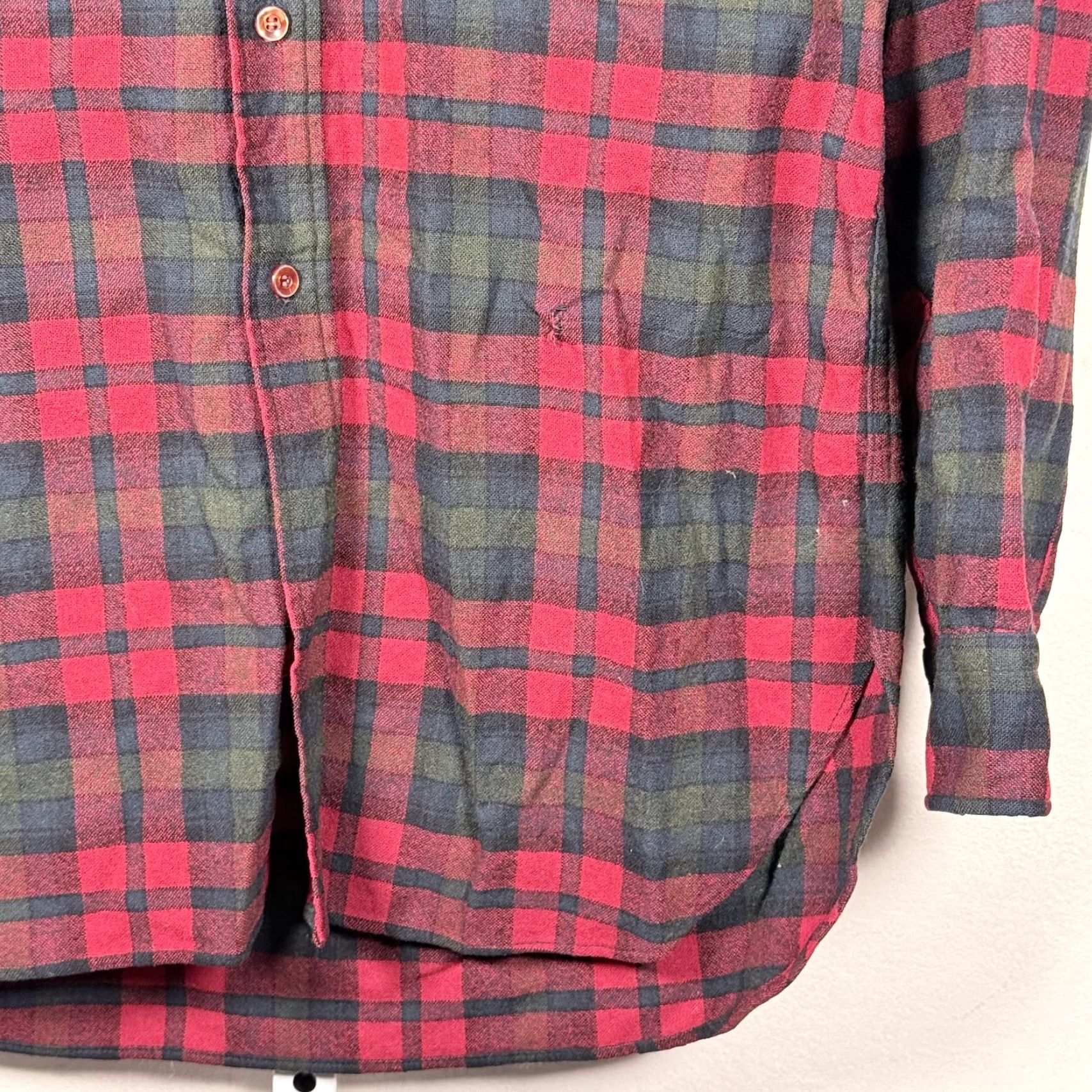 Pendleton VINTAGE Pendleton Shirt Plaid Wool Red Green Large Men Button-Down Long Sleeve Size US L / EU 52-54 / 3 - 5 Thumbnail