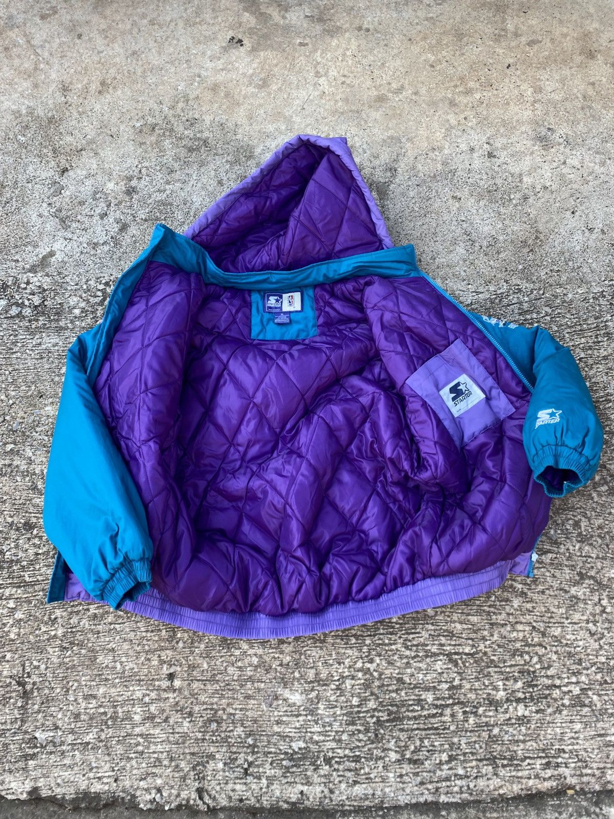 Starter NBA Charlotte Hornets Big LoGo Zip out hoodie Size US L / EU 52-54 / 3 - 4 Thumbnail