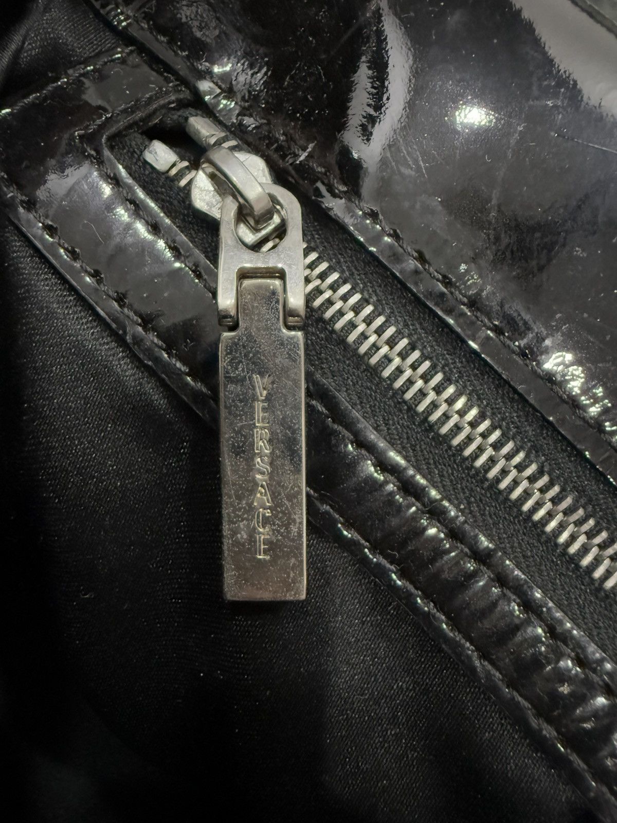 Genuine Leather VERSACE MEDUSA LUXURY BAG GENUINE LEATHER RIRI ZIPPER Size ONE SIZE - 7 Thumbnail