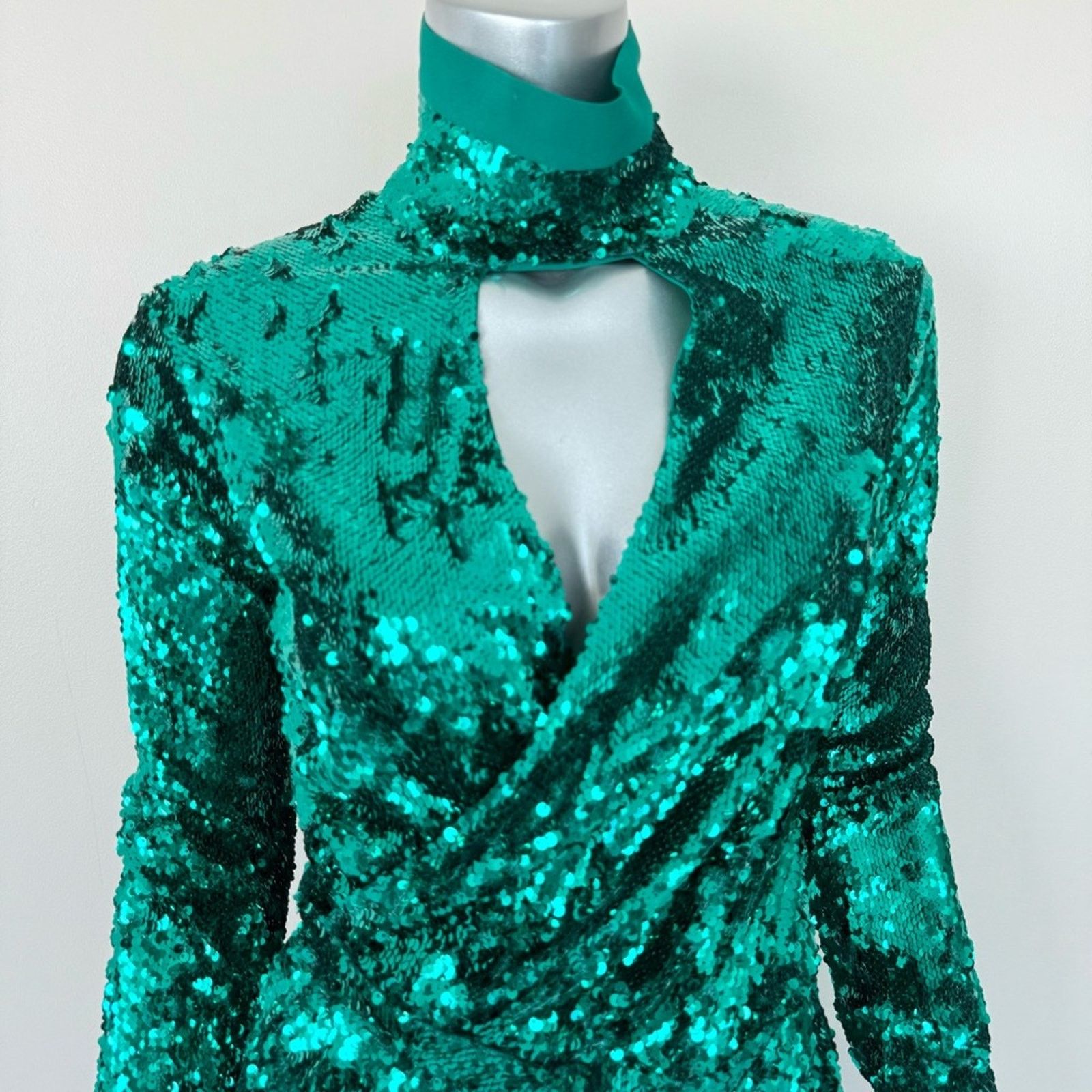 Pinko NWT!!! PINKO women sequins green dress size S Retail 448$ Size S / US 4 / IT 40 - 3 Thumbnail