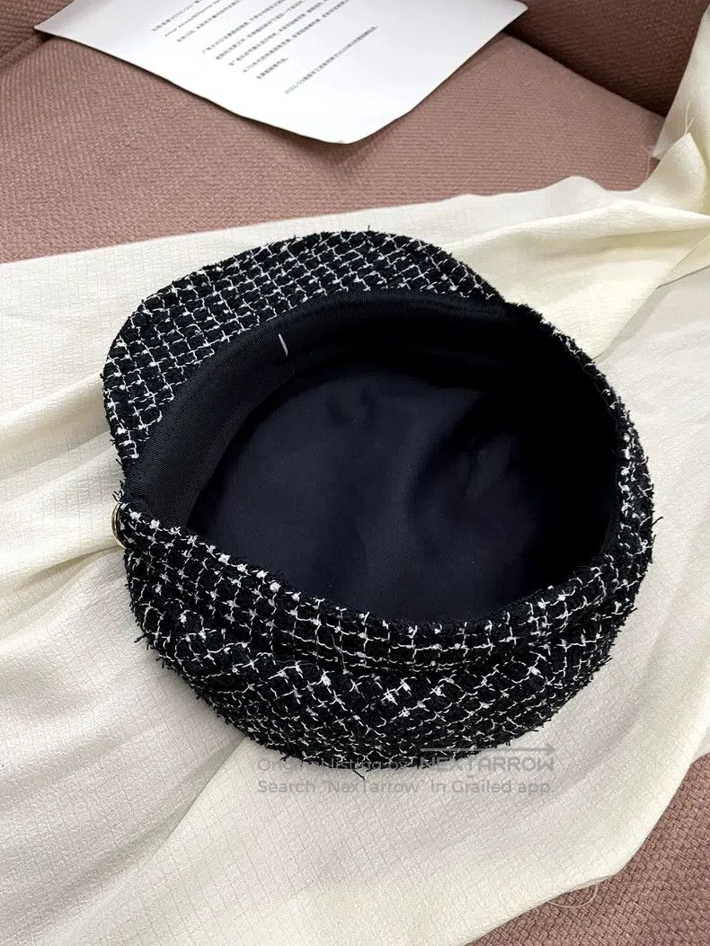 Chanel Chanel SizeL 21P black tweed newspaper hat Size ONE SIZE - 4 Thumbnail