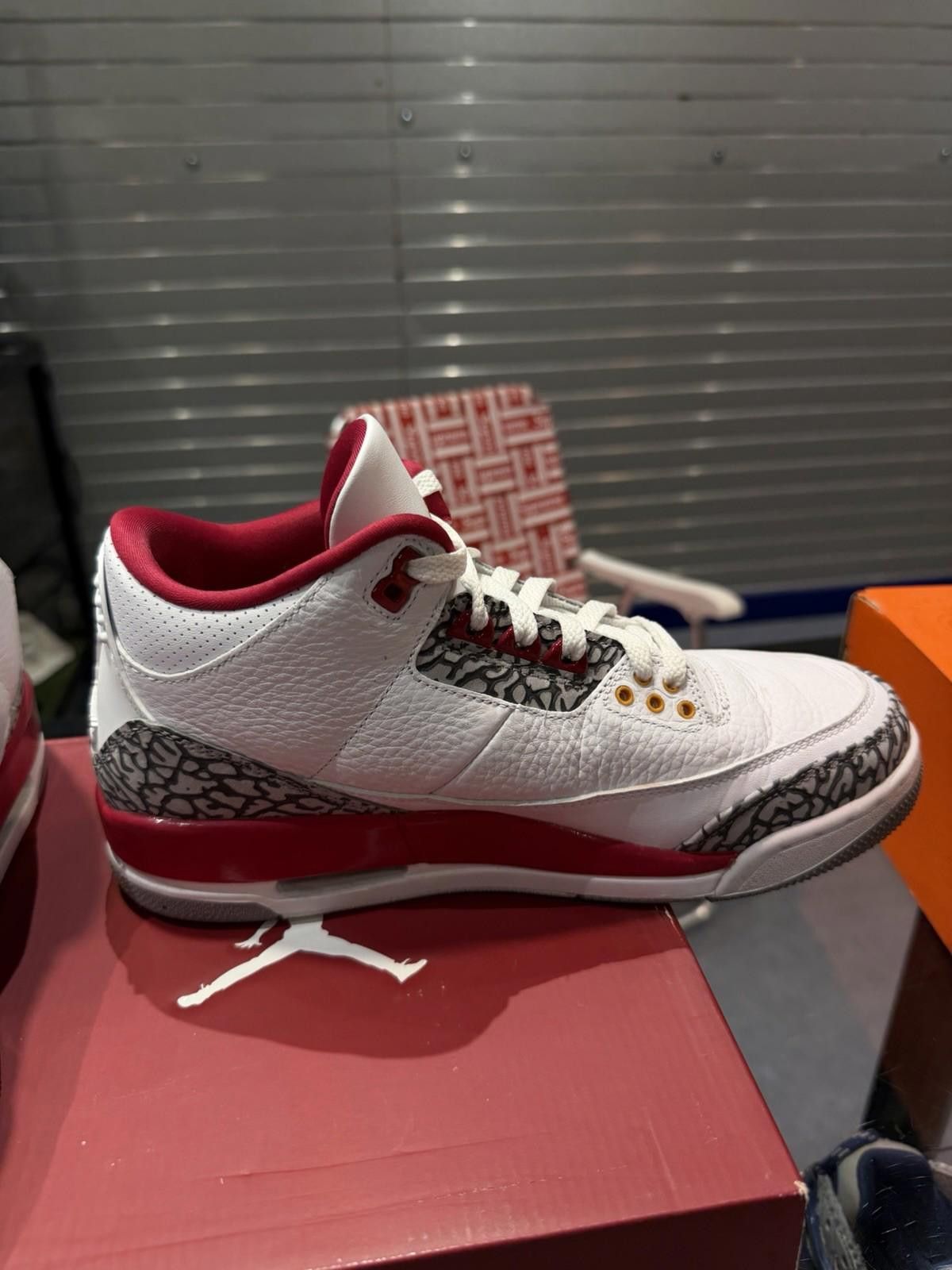 Jordan Brand Size 8.5 - Jordan 3 Retro Mid Cardinal Red (CT8532 126) Size US 8.5 / EU 41-42 - 9 Thumbnail