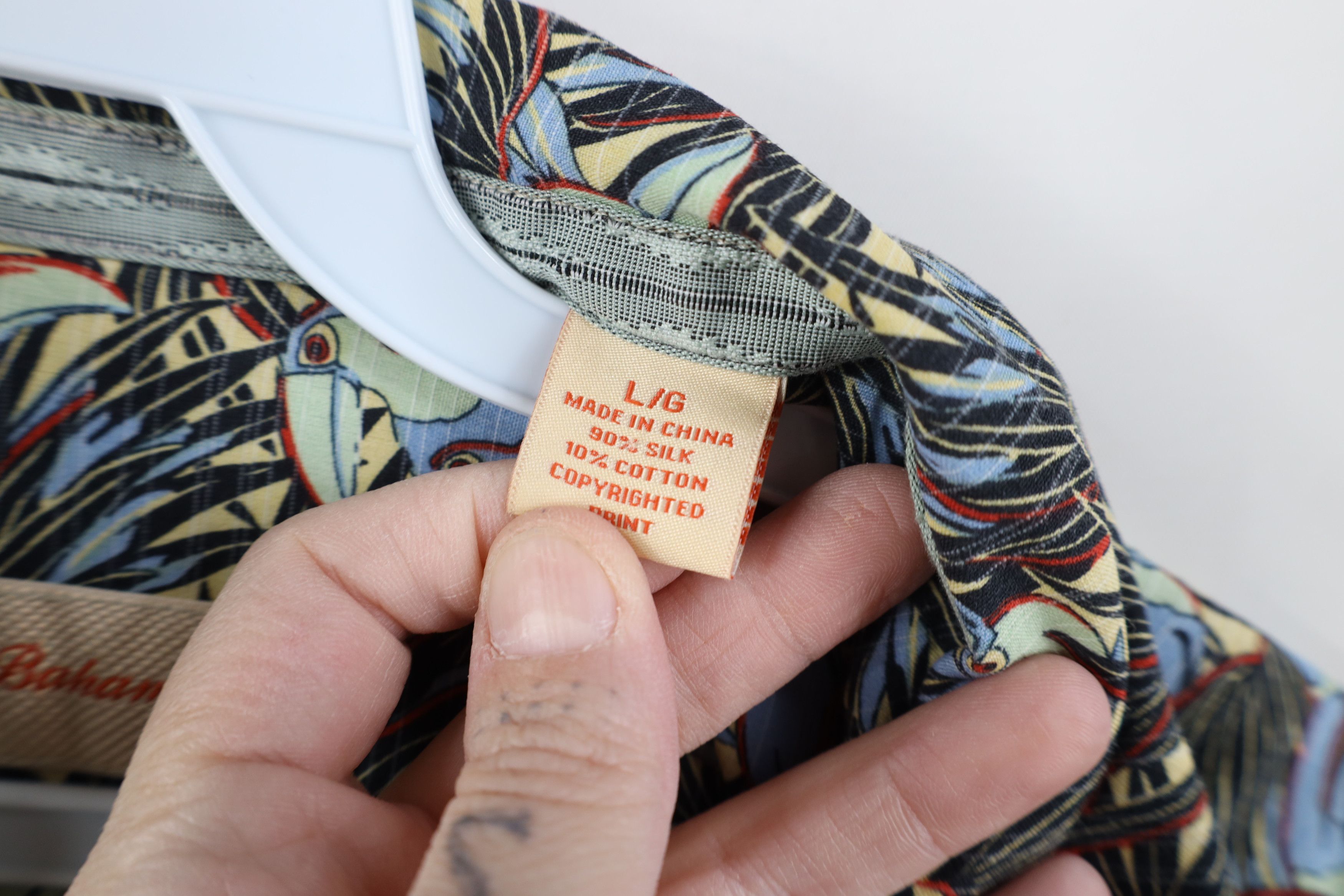 Tommy Bahama Vintage Y2K Tommy Bahama Bird Luau Hawaiian Button Shirt Size US L / EU 52-54 / 3 - 9 Thumbnail