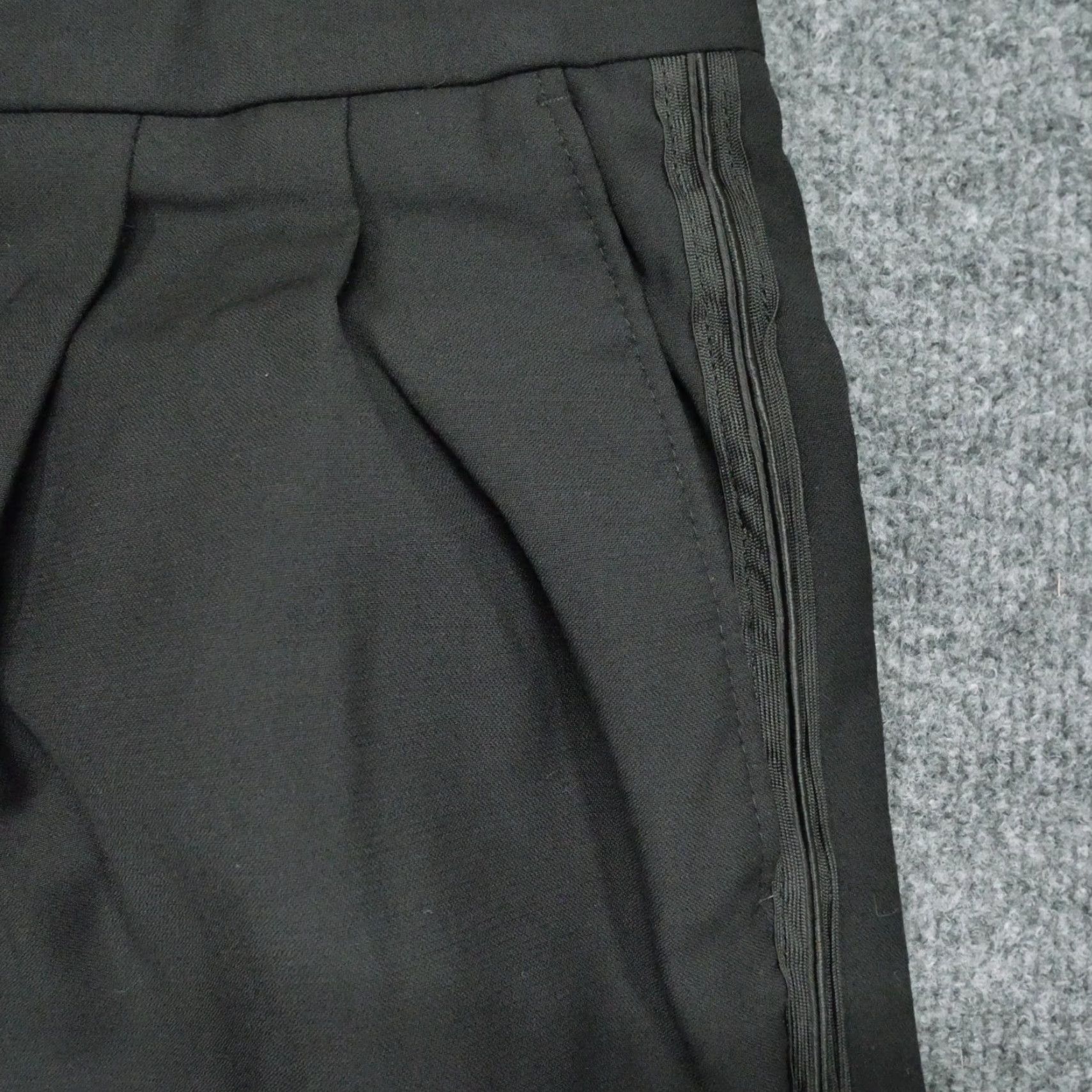 Vintage VINTAGE Zanieri Pants Mens 32x30 Black Dress Slacks Wool Straight Classic Front Pleated 30 In Inseam Mens Regular Size 32 Black Dress Pants Size US 32 / EU 48 - 7 Thumbnail