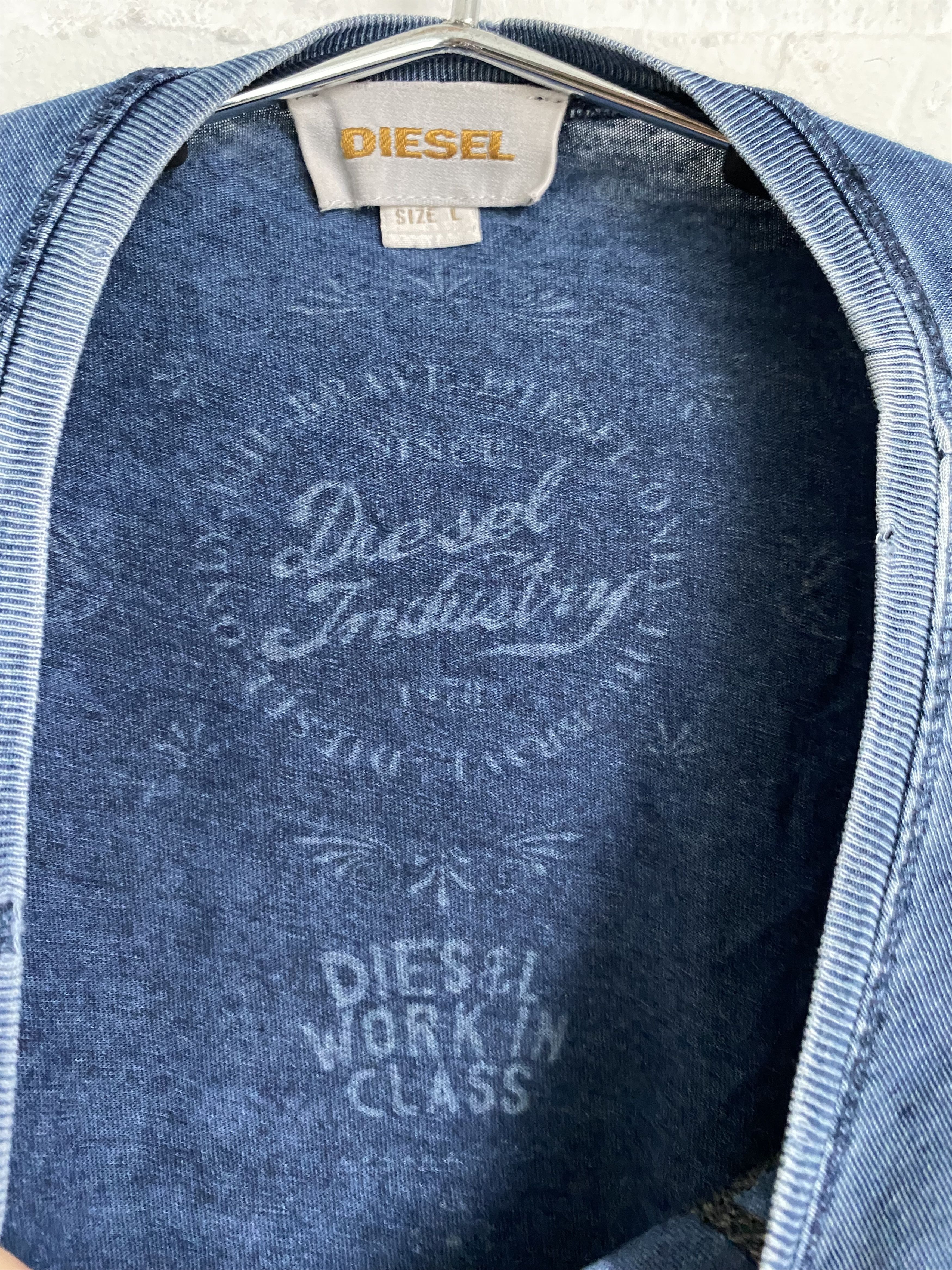 Diesel Vintage y2k Diesel working class distressed t-shirt Size US L / EU 52-54 / 3 - 4 Thumbnail