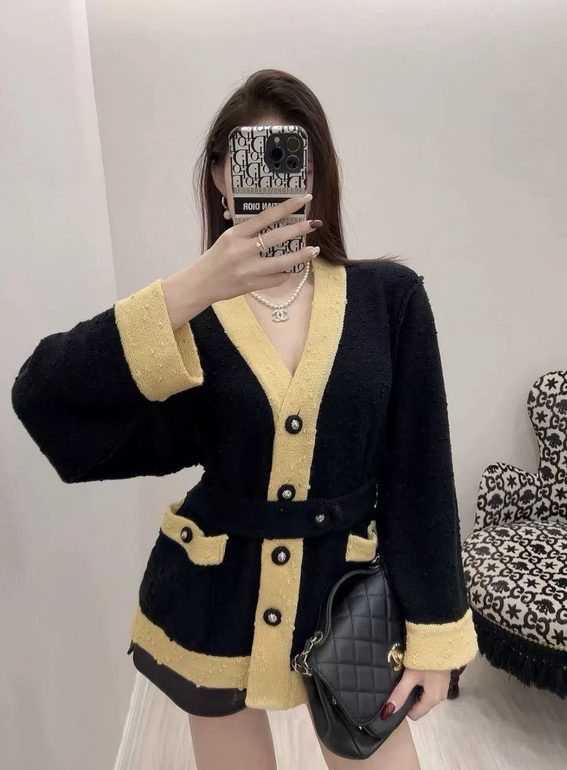 Chanel Chanel 24K Black Yellow Colorblock Wool Cardigan Size XXS / US 00 / IT 34 - 1 Thumbnail