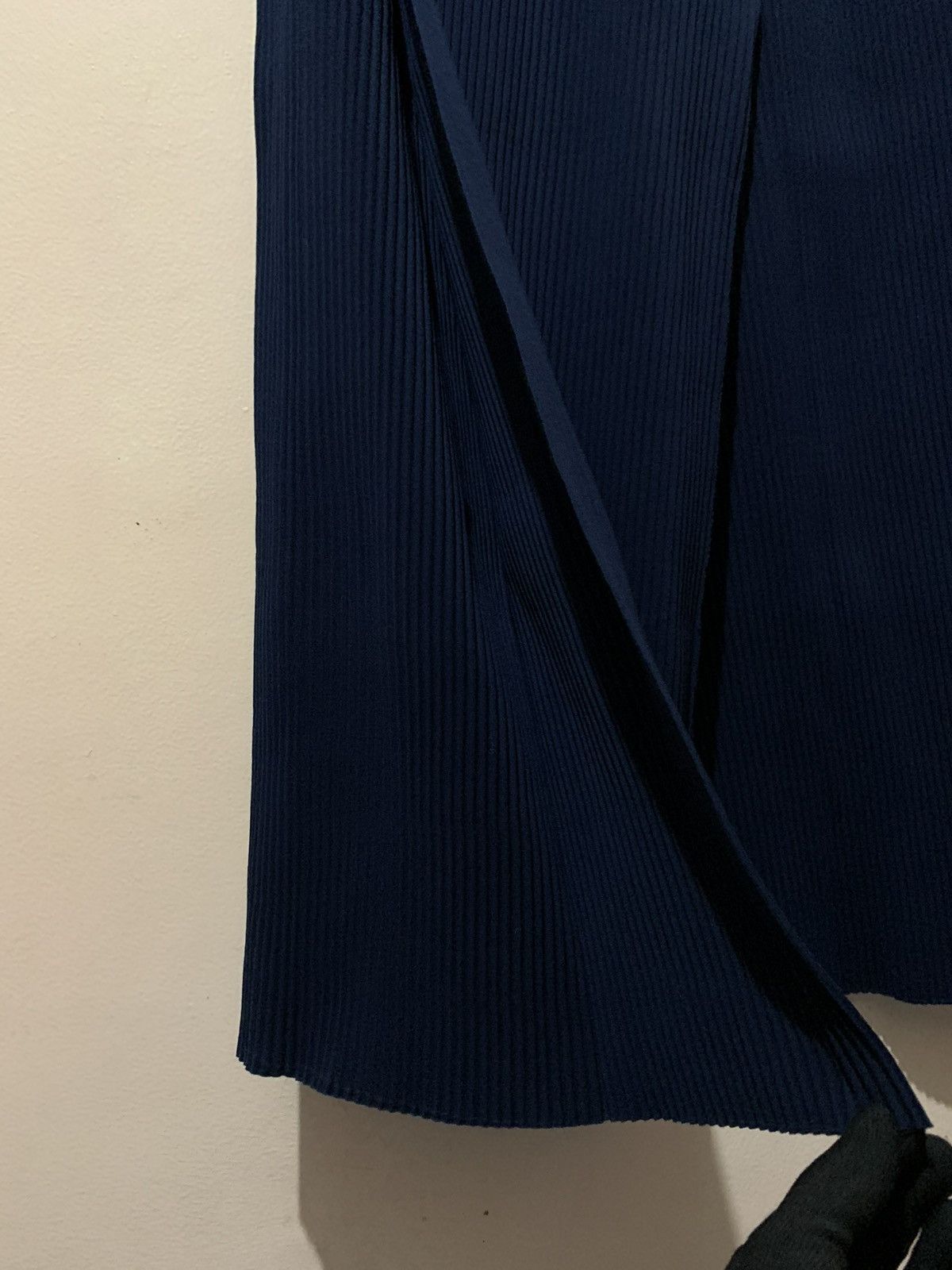 Issey Miyake Issey Miyake - Wide Leg - Pleated Pants - With Flap Size 26" / US 2 / IT 38 - 7 Thumbnail