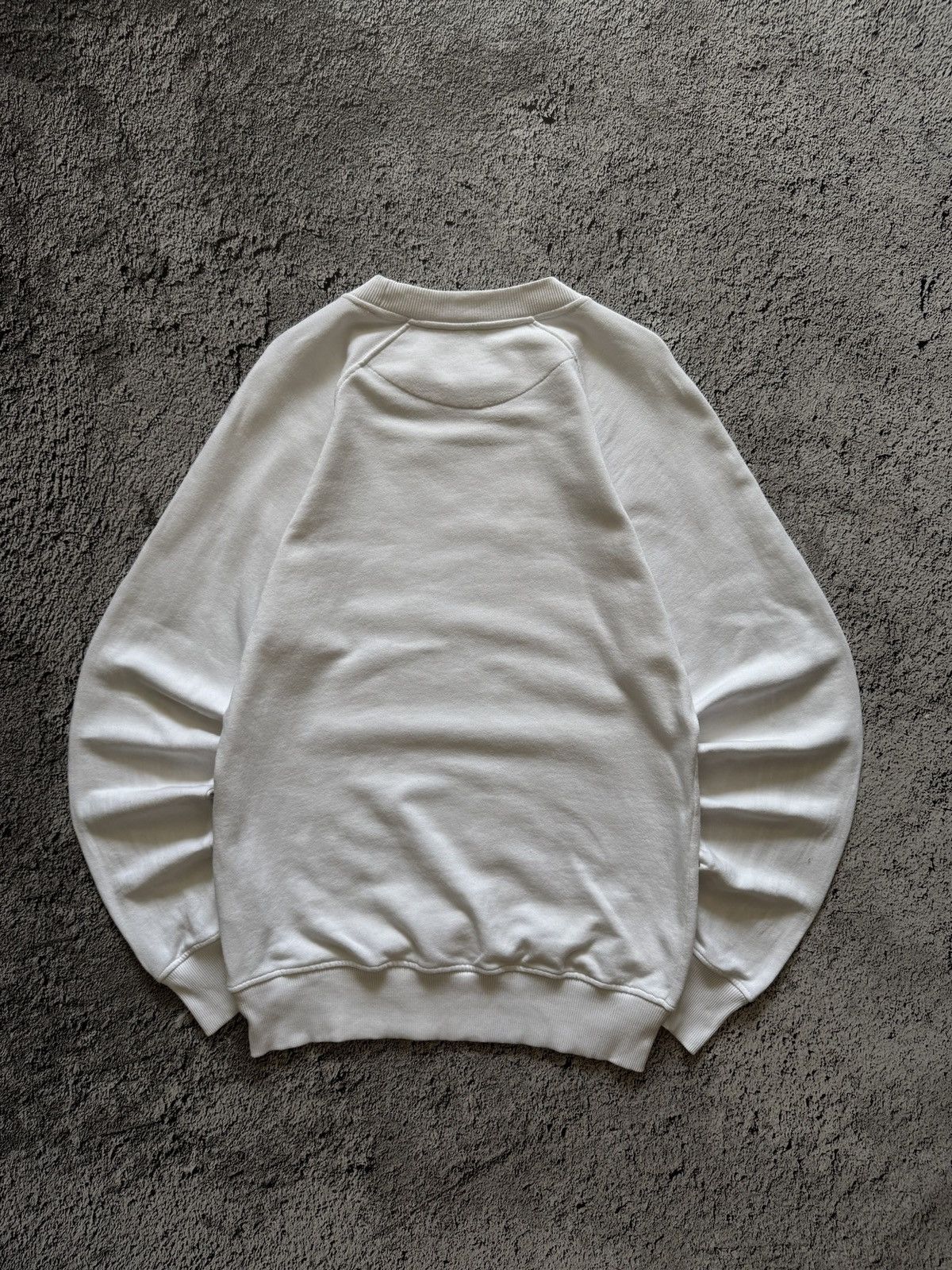 Vivienne Westwood Vivienne Westwood Vintage White Centre Logo Sweatshirt Size US S / EU 44-46 / 1 - 6 Thumbnail