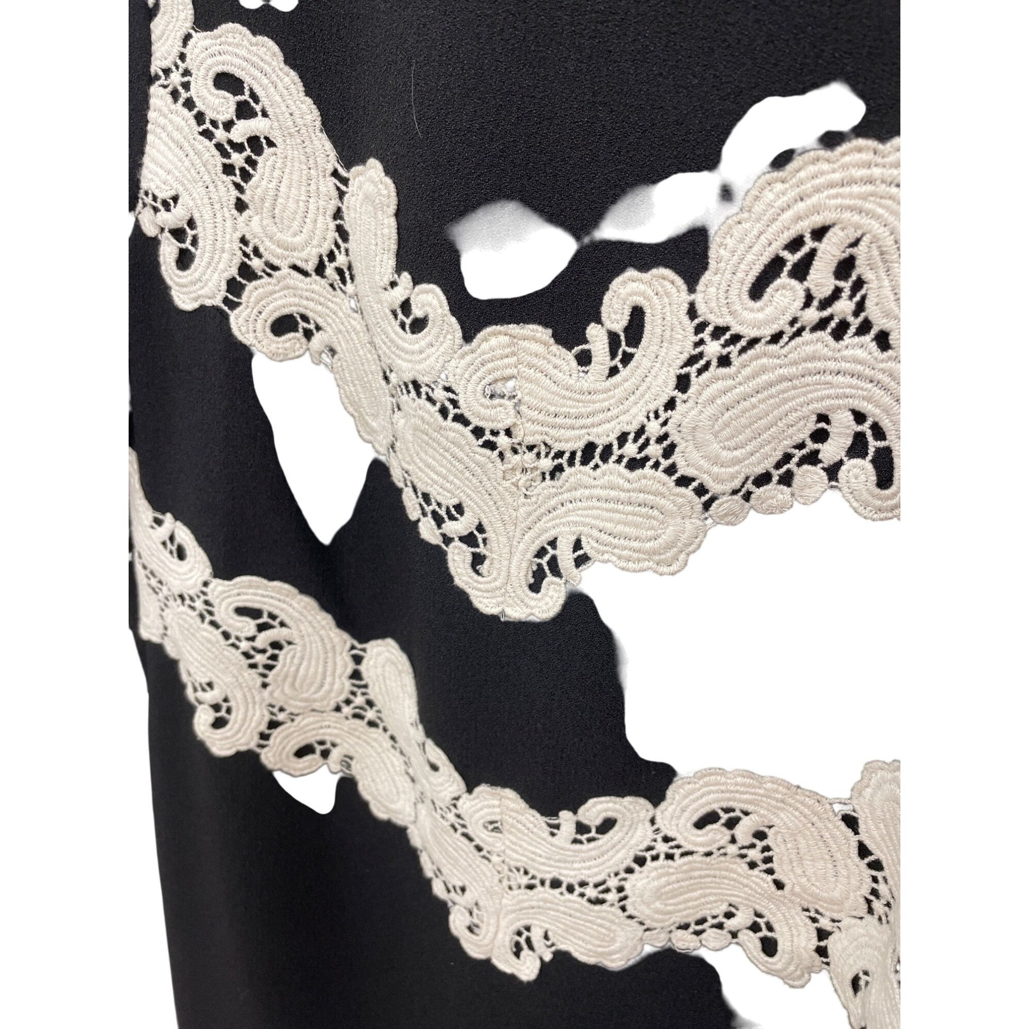 MAGGY LONDON Maggy London womans black seath embroided dress size 4 SKU 8 Size S / US 4 / IT 40 - 6 Thumbnail