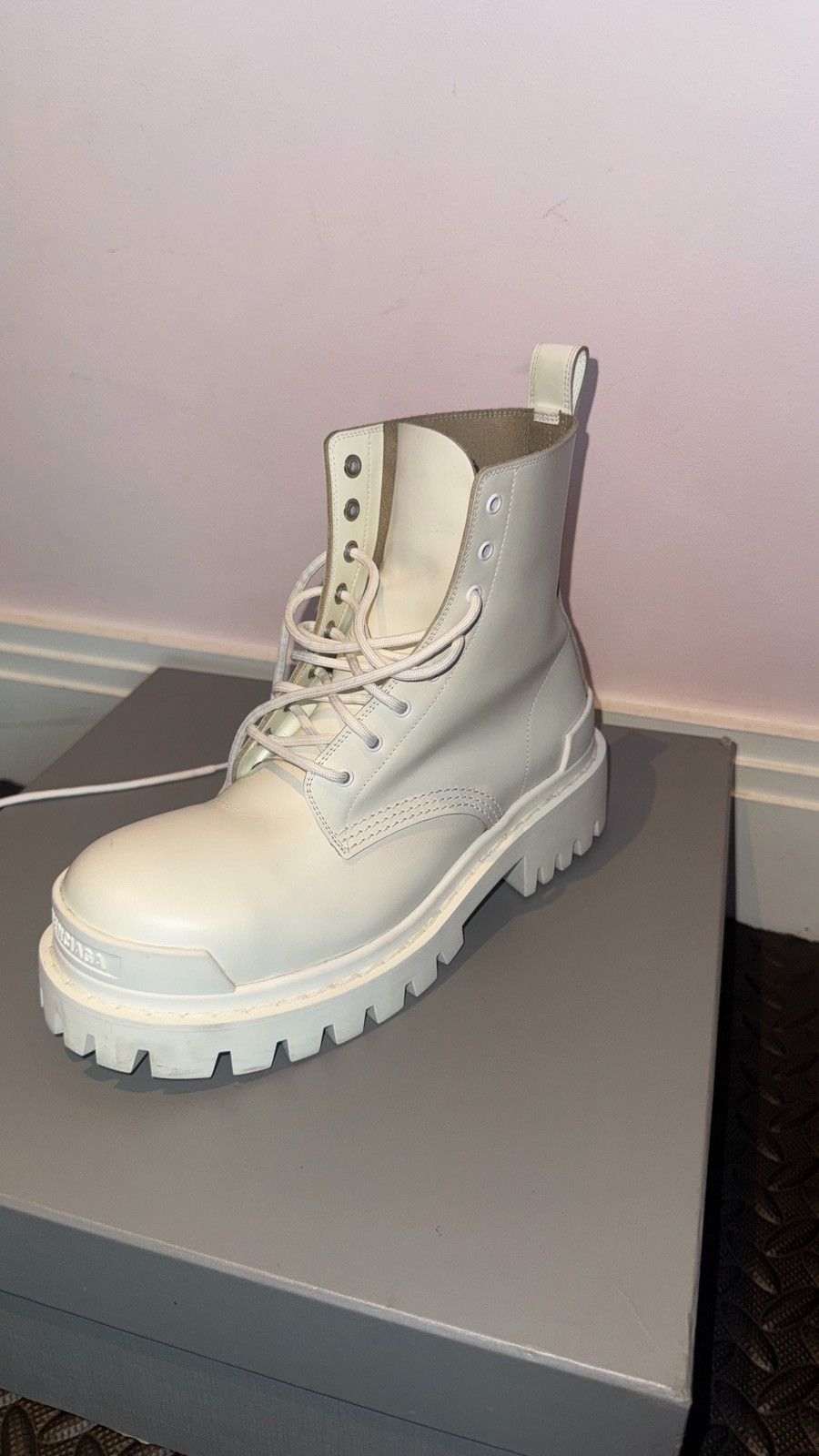 Balenciaga Balenciaga White Strike Boots Size US 6.5 / IT 36.5 - 2 Thumbnail