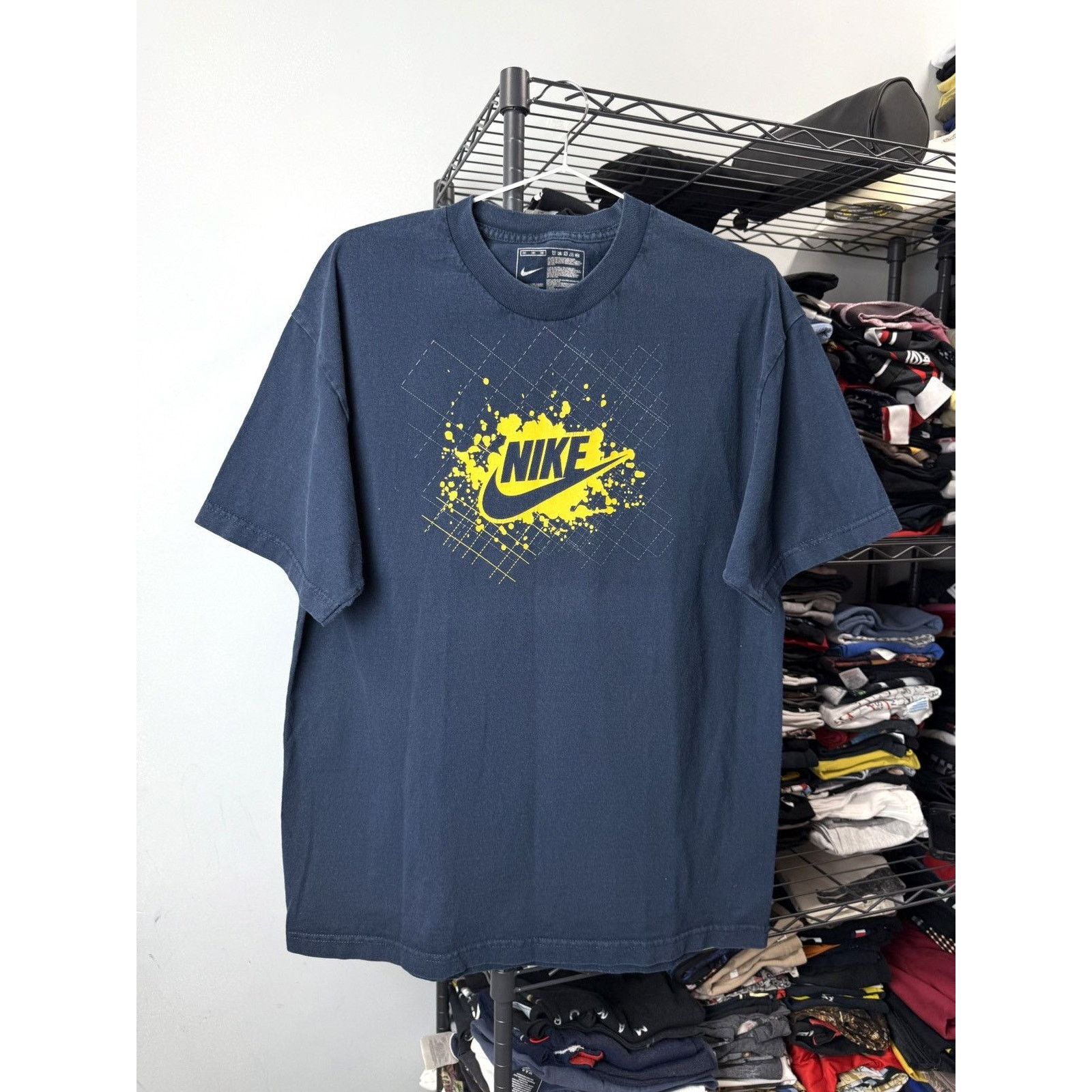 Nike 2000’s Vintage Nike T Shirt Big Logo Size US L / EU 52-54 / 3 - 1 Thumbnail