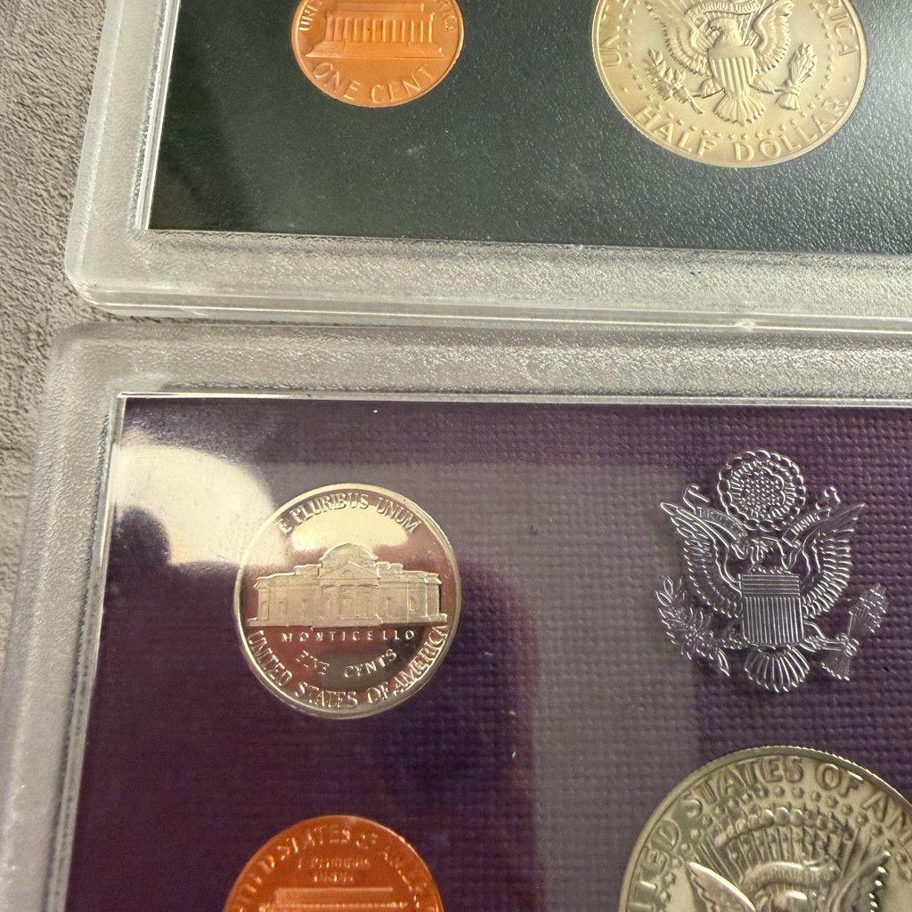 WISDOM Pair 1983 & 1984 U.S. Proof Sets Size 26 - 8 Thumbnail