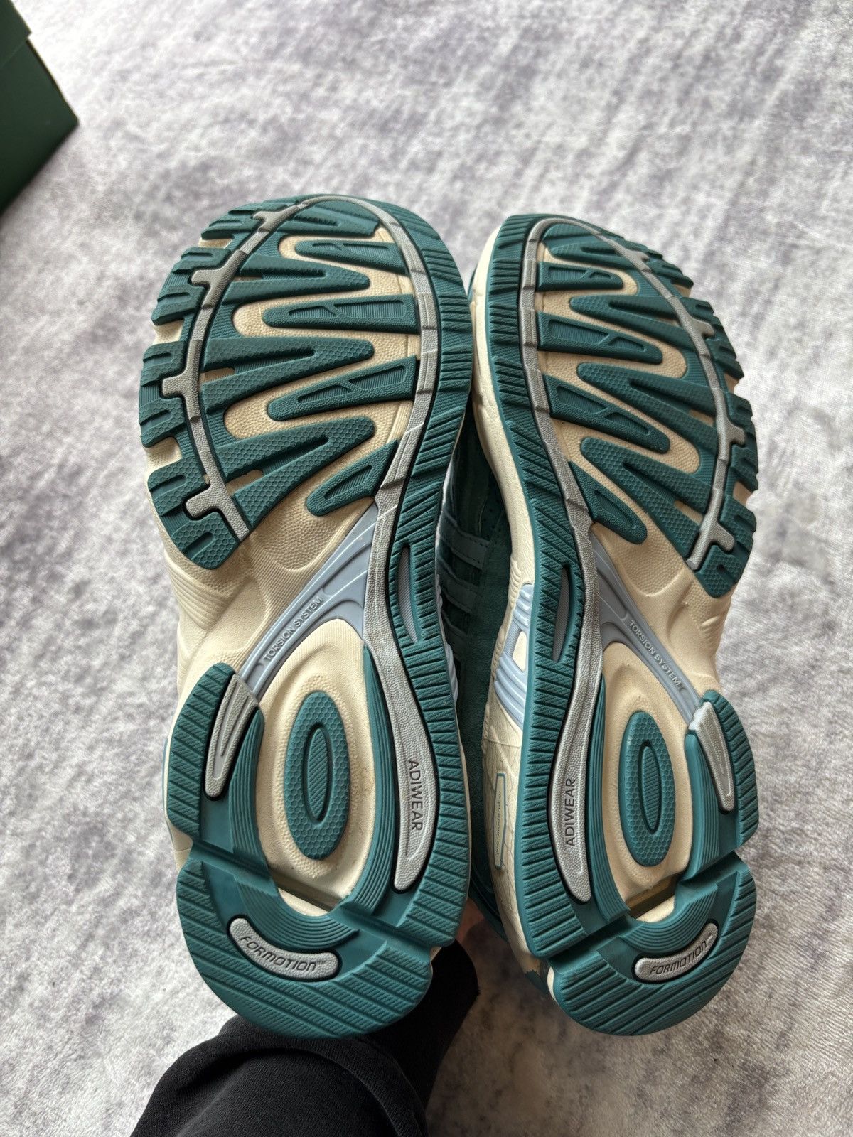 Adidas Adidas Originals Response CL turquoise Size US 8.5 / EU 41-42 - 6 Thumbnail