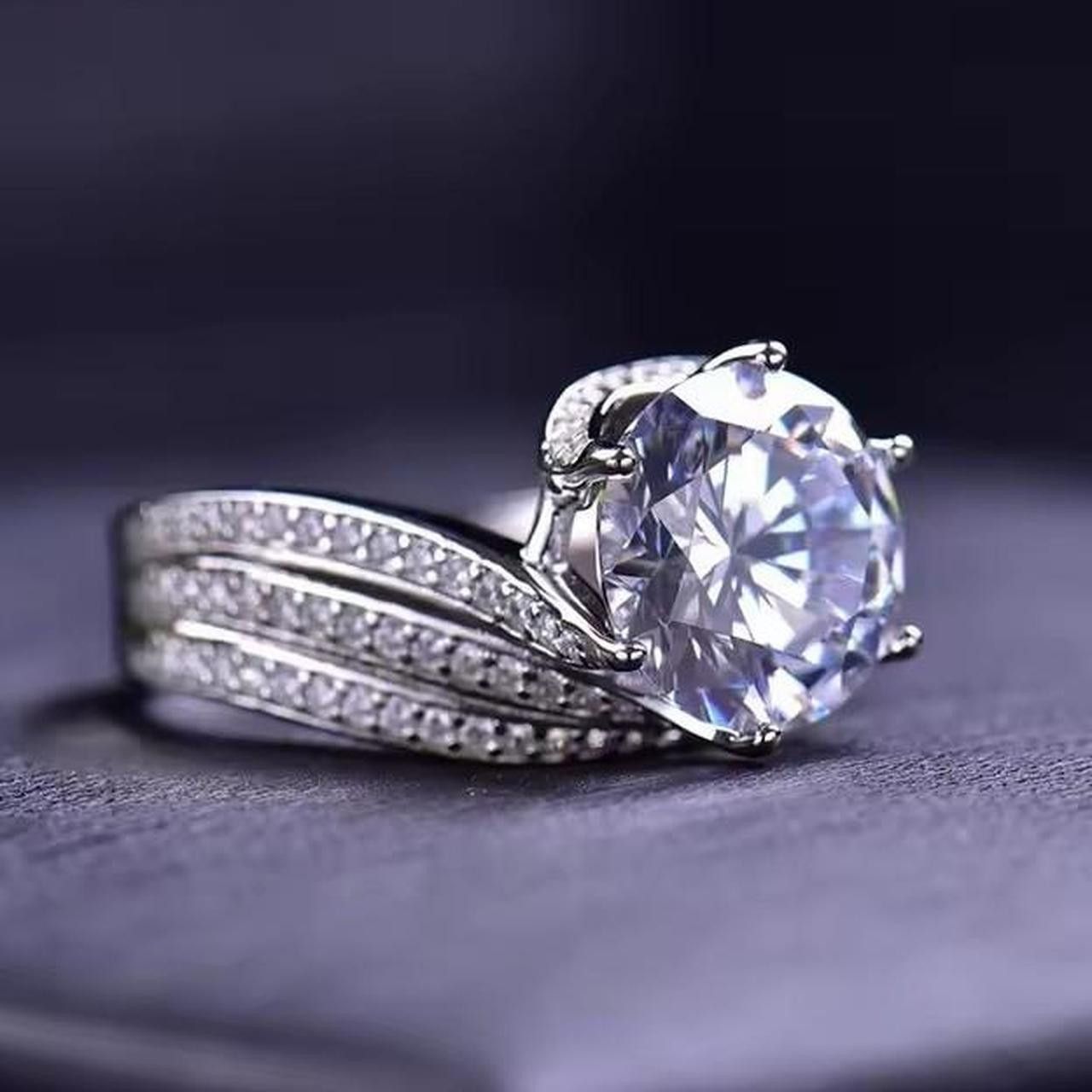 Other Size 8 14k white gold 4.5ct round brilliant solitaire ring Size ONE SIZE - 4 Thumbnail