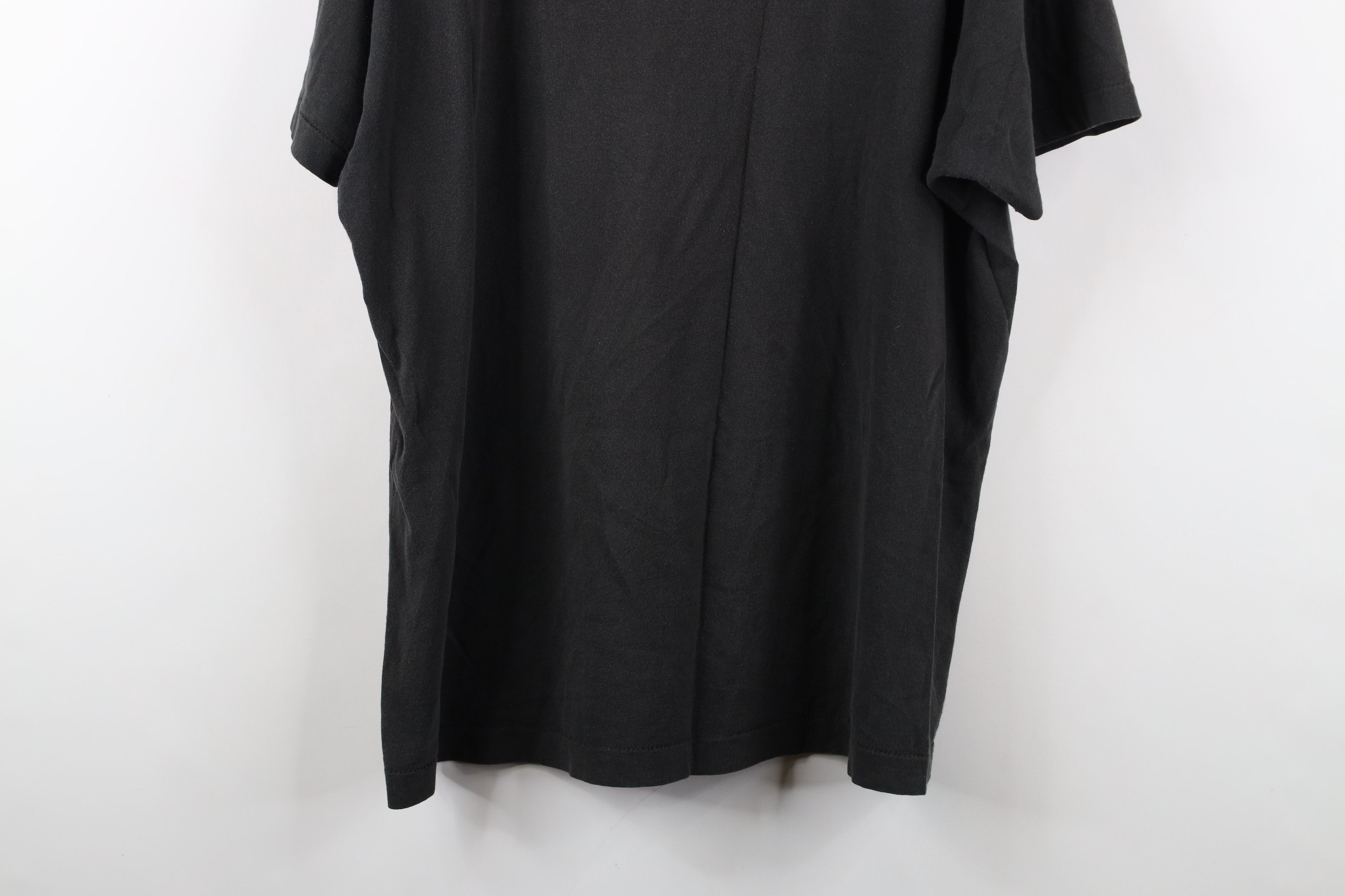 Vintage Vintage 90s Streetwear Faded Cotton Pocket T-Shirt Black USA Size US XL / EU 56 / 4 - 14 Thumbnail