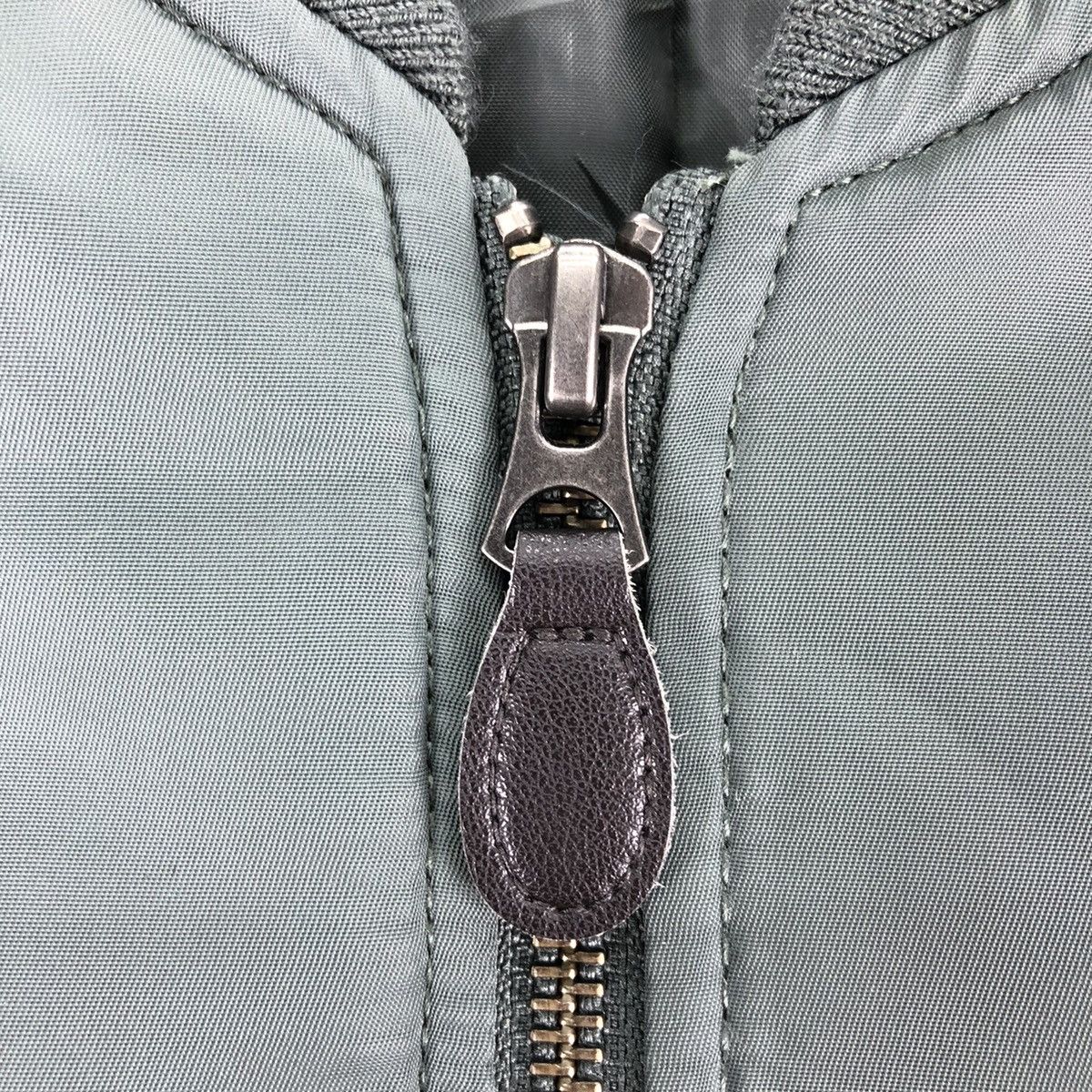 Uniqlo Uniqlo Thrashed Bomber Jacket Type MA-1 Custom Patches Size US XL / EU 56 / 4 - 14 Thumbnail