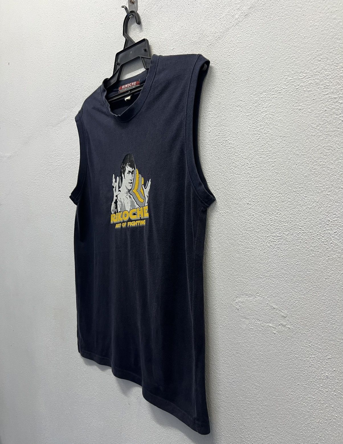 Vintage VINTAGE BRUCE LEE RIKOCHE ART OF FIGHTING SLEEVELESS SHIRT Size US L / EU 52-54 / 3 - 4 Thumbnail