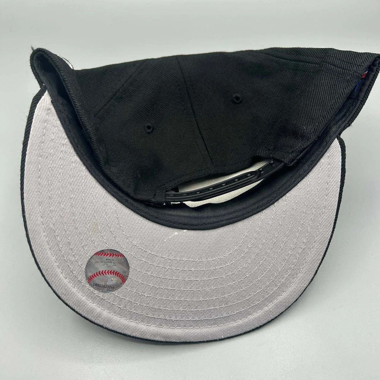 New Era Miami Marlins Hat Men M-L Black Gray Snap Back Cap Wool Size ONE SIZE - 4 Thumbnail