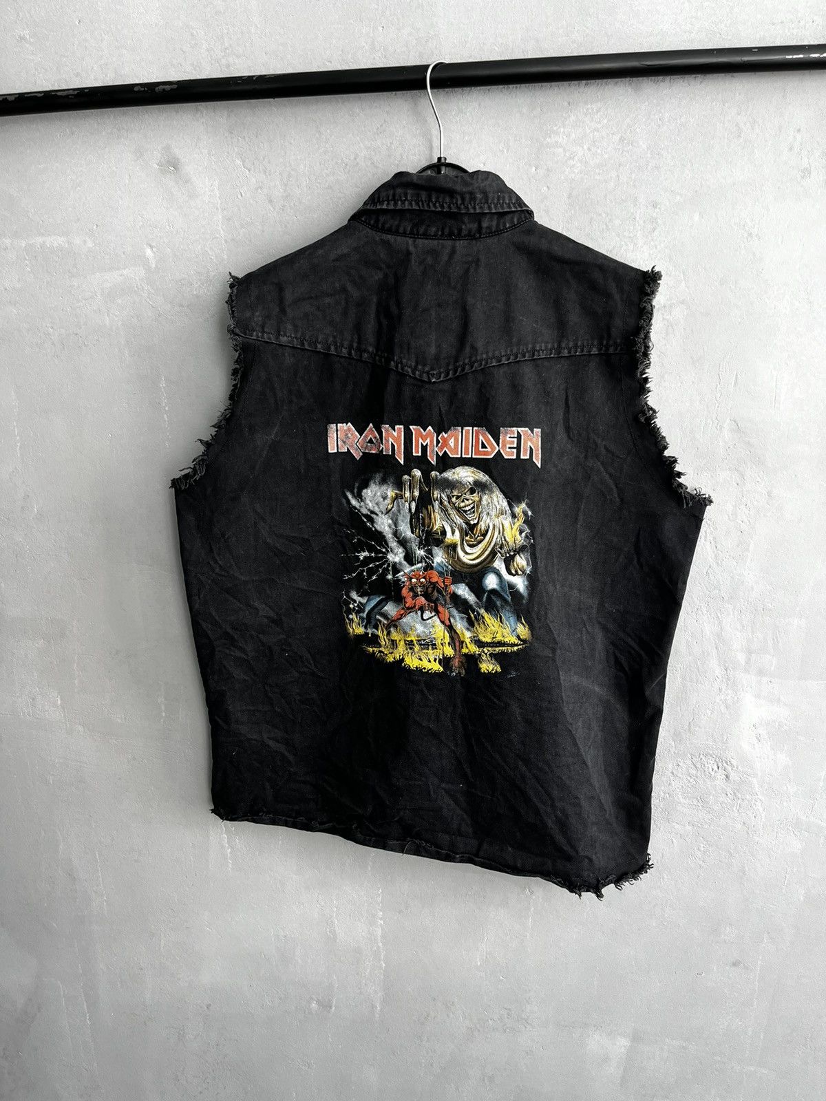 Band Tees × Iron Maiden Iron Maiden vintage vest size M Size US M / EU 48-50 / 2 - 1 Thumbnail