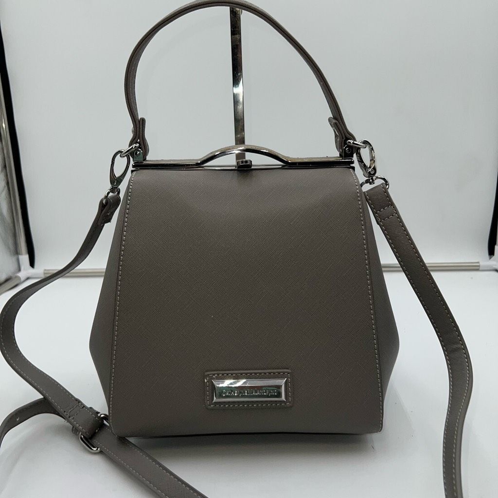 Other Catherine Malandrino Structured Vegan Covertable Crossbody/Handbag Size ONE SIZE - 1 Thumbnail