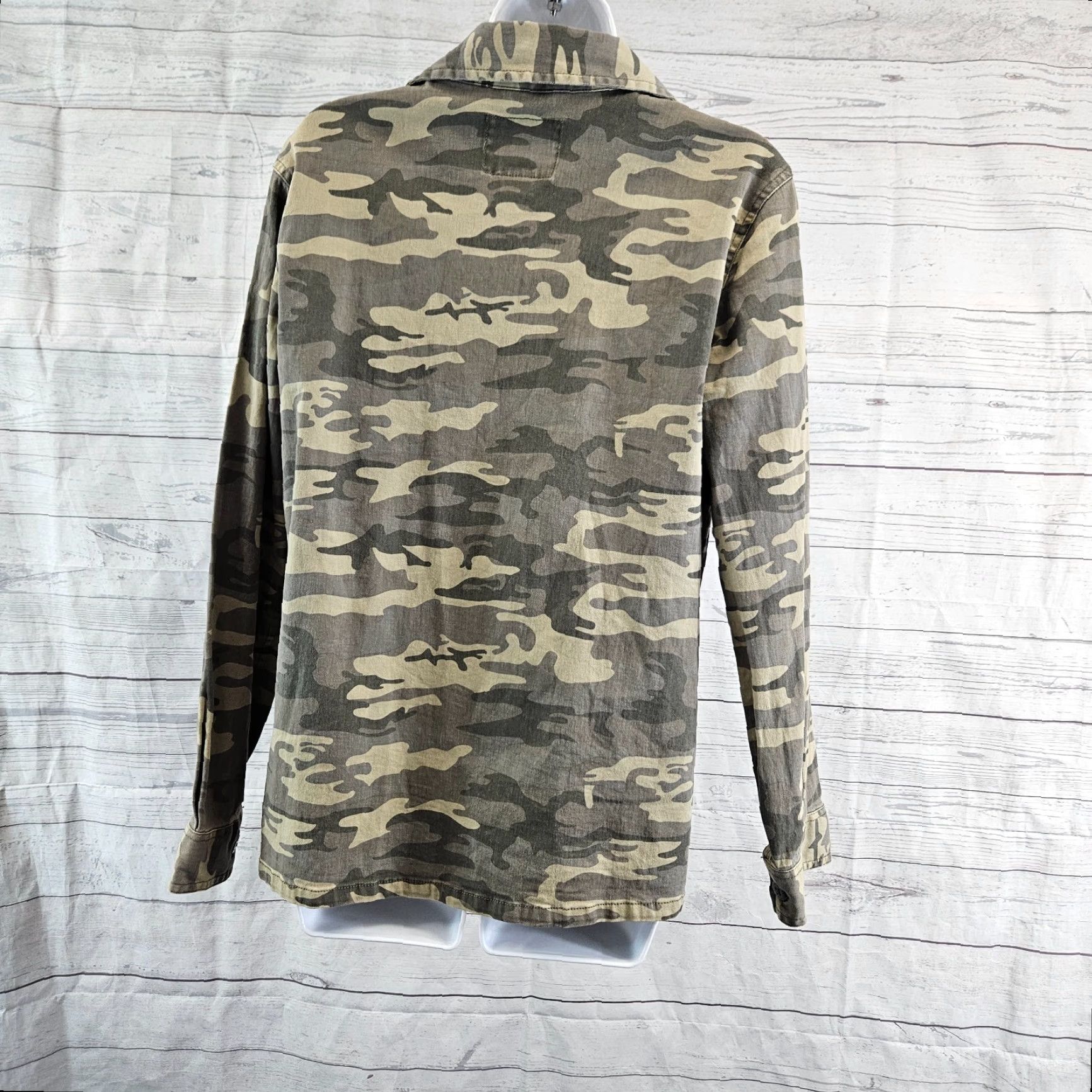 Sanctuary Sanctuary Shirt Womens Shacket M Green Camouflage Button-Front Long Sleeve Size M / US 6-8 / IT 42-44 - 4 Thumbnail