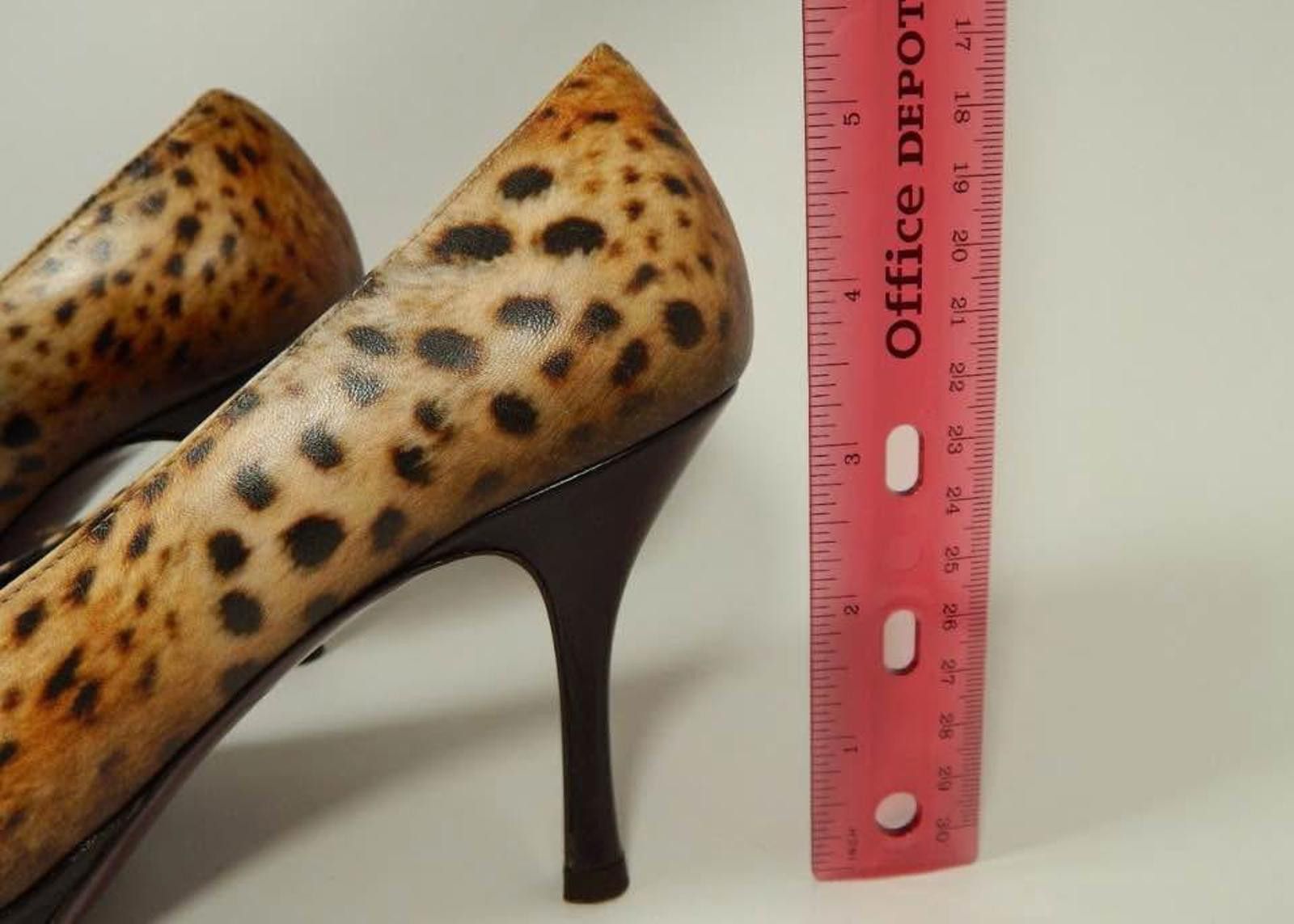 Other Sz 8 Amalfi Riley iconic heels. MSRP $250 Size US 8 / IT 38 - 1 Thumbnail