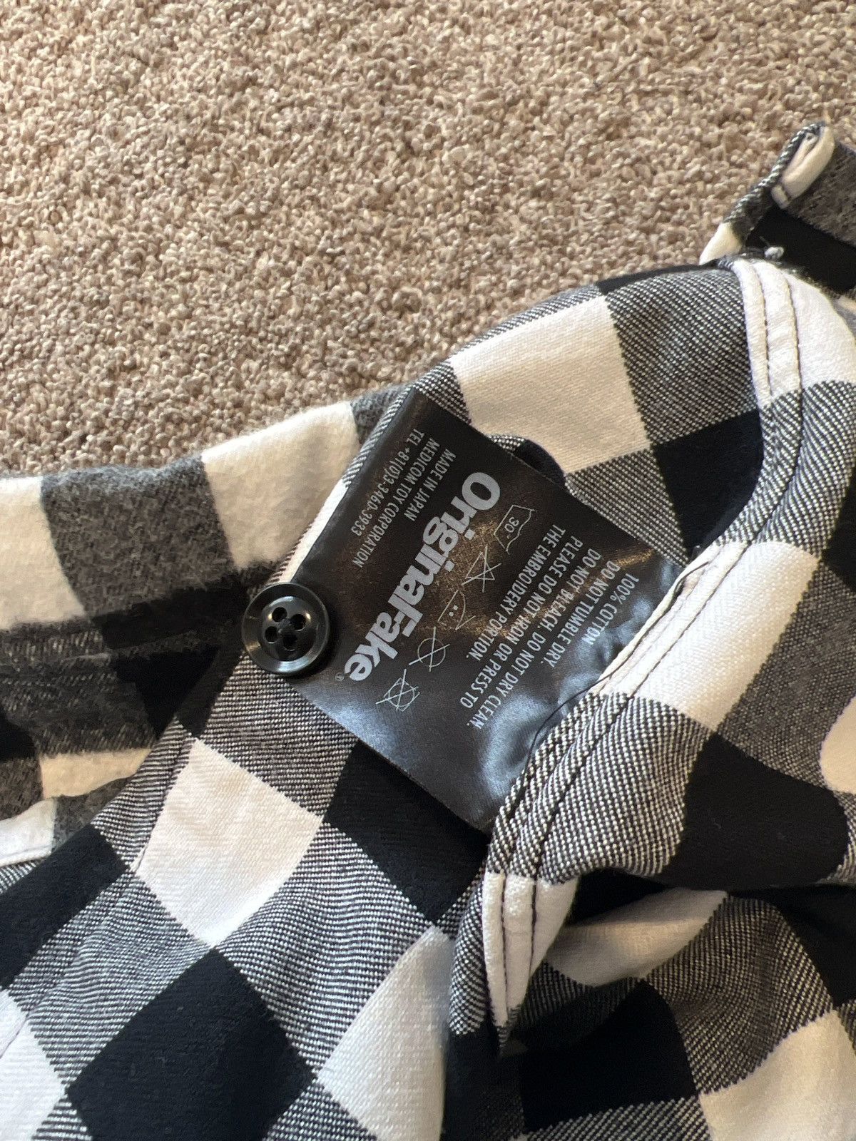 Original Fake Like new original fake OF kaws long sleeve shirt size 3 Size US L / EU 52-54 / 3 - 7 Thumbnail